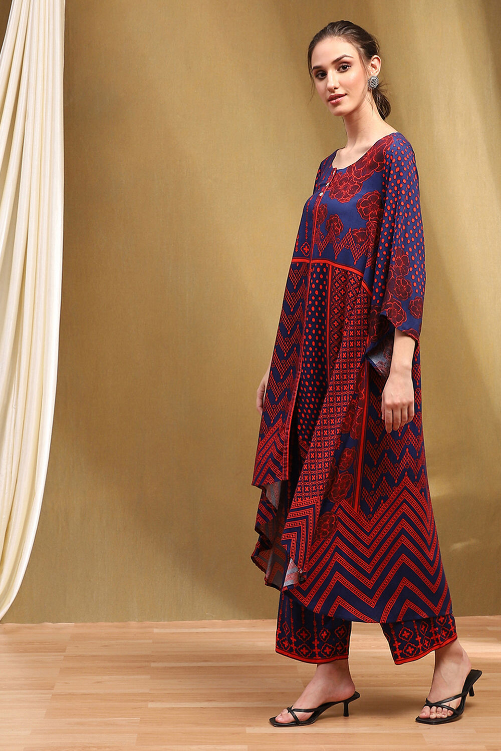 Blue Printed Asymmetric Kurta Set image number 3