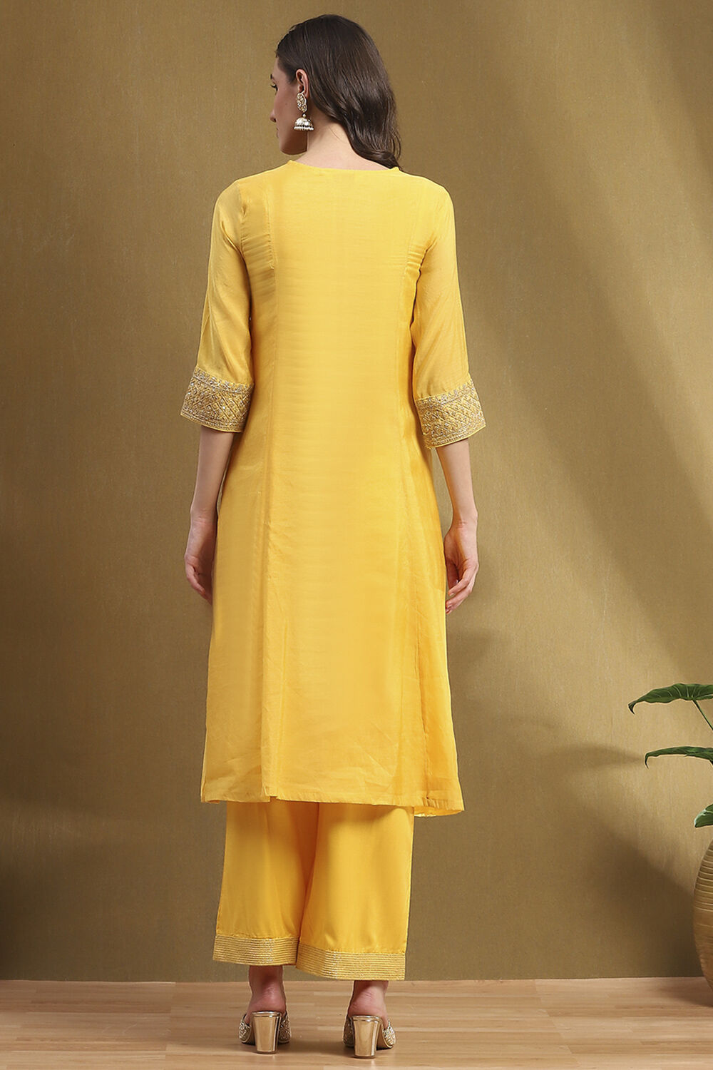 Turquoise Embroidered Festive Kalidar Suit Set image number 4