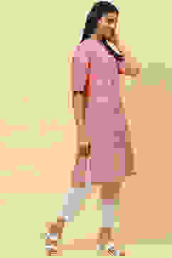 Dusty Pink Cotton Printed Short Kurti image number 2