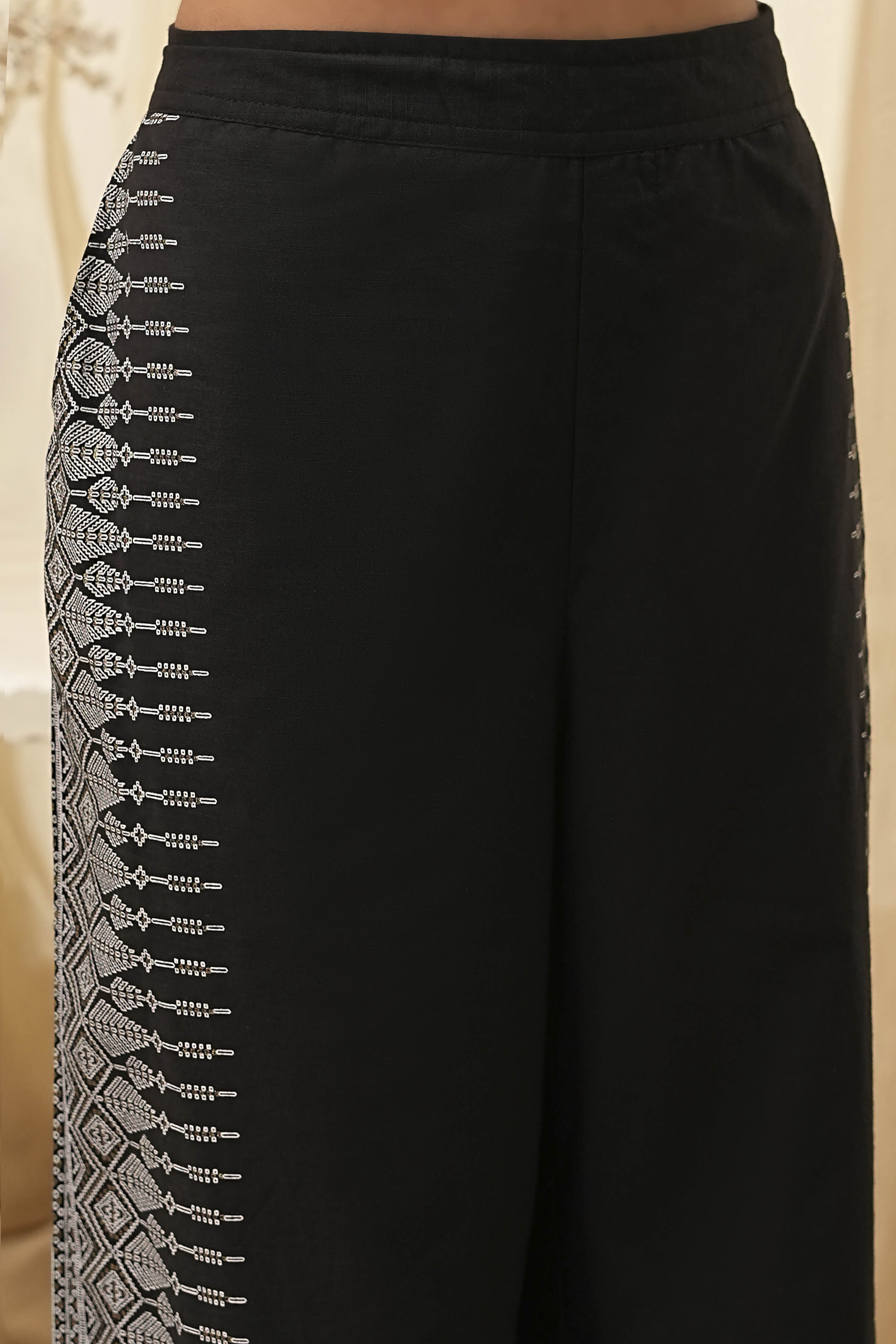 Off-White Pure Cotton Printed A-line Kurta Set image number 2