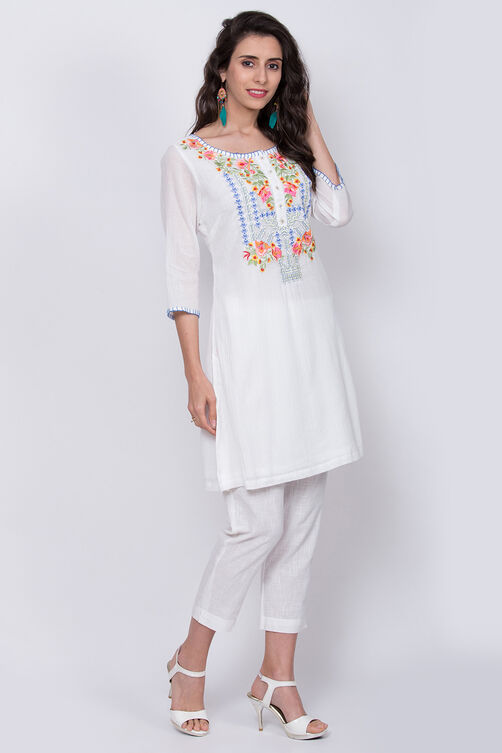 Blue Cotton Straight Short Kurta image number 3