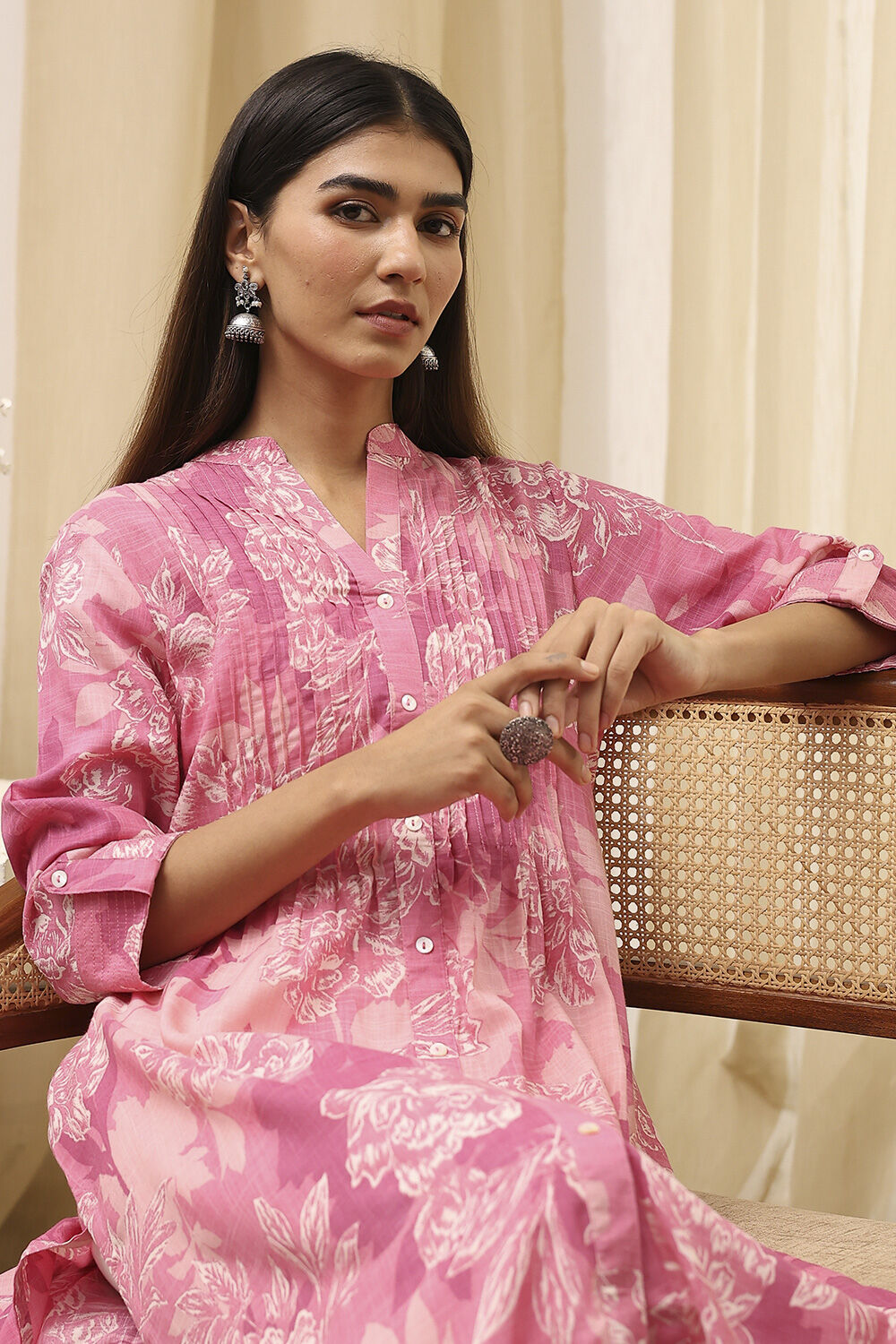 Blue Floral Printed Straight Kurta image number 1