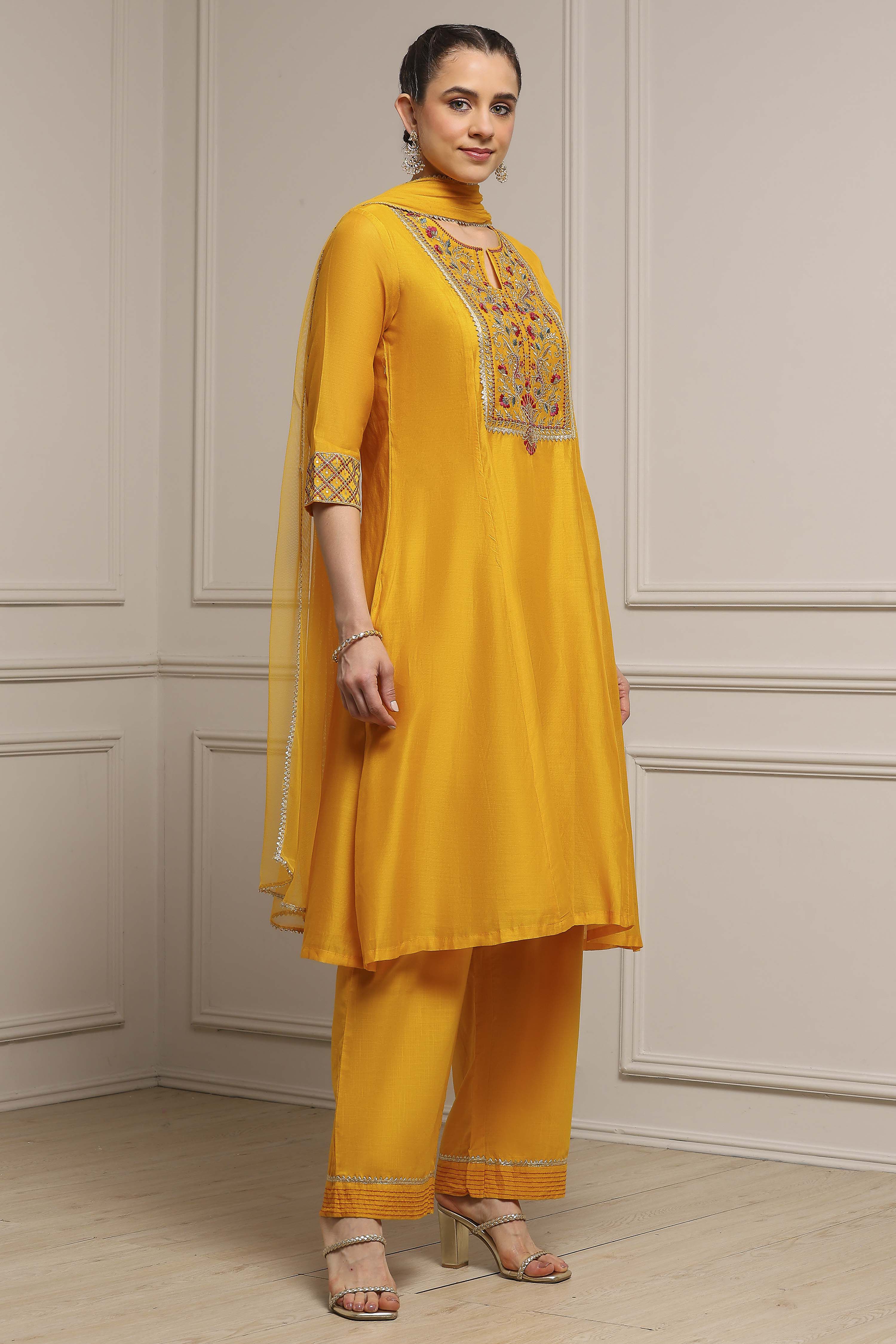 Yellow Viscose Rayon A-Line Solid Suit Set image number 5
