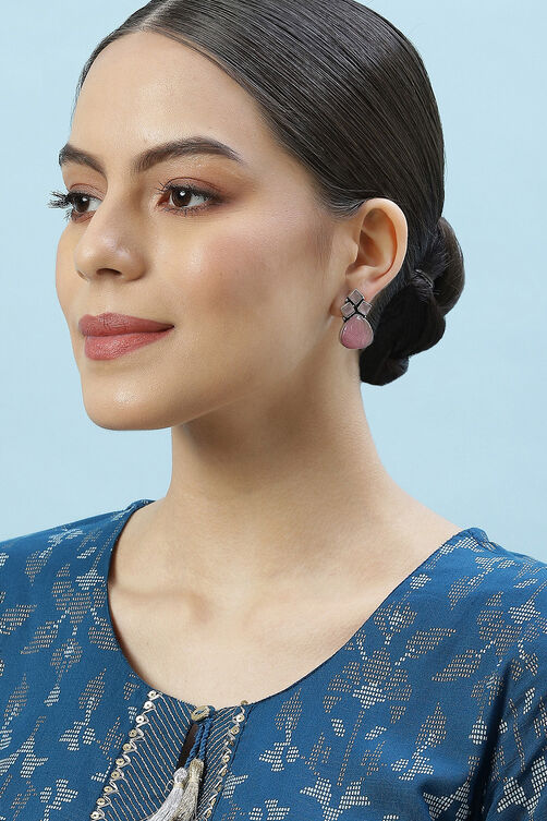 Light Pink Brass Earrings image number 3