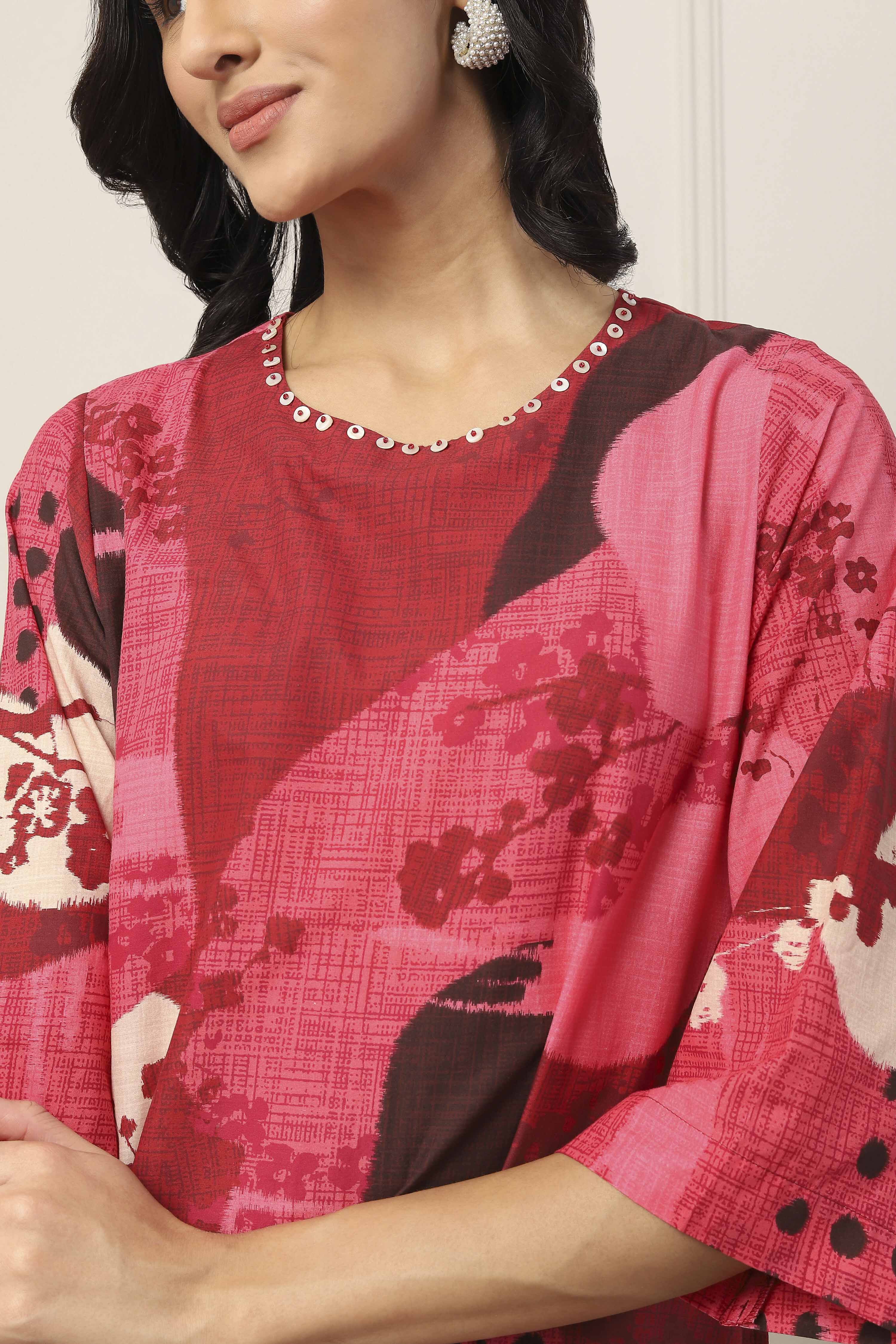 Maroon Cotton Abstract Printed Straight Suit Set image number 1