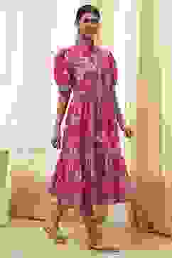 Pink Cotton Floral Printed Tiered Dress image number 4
