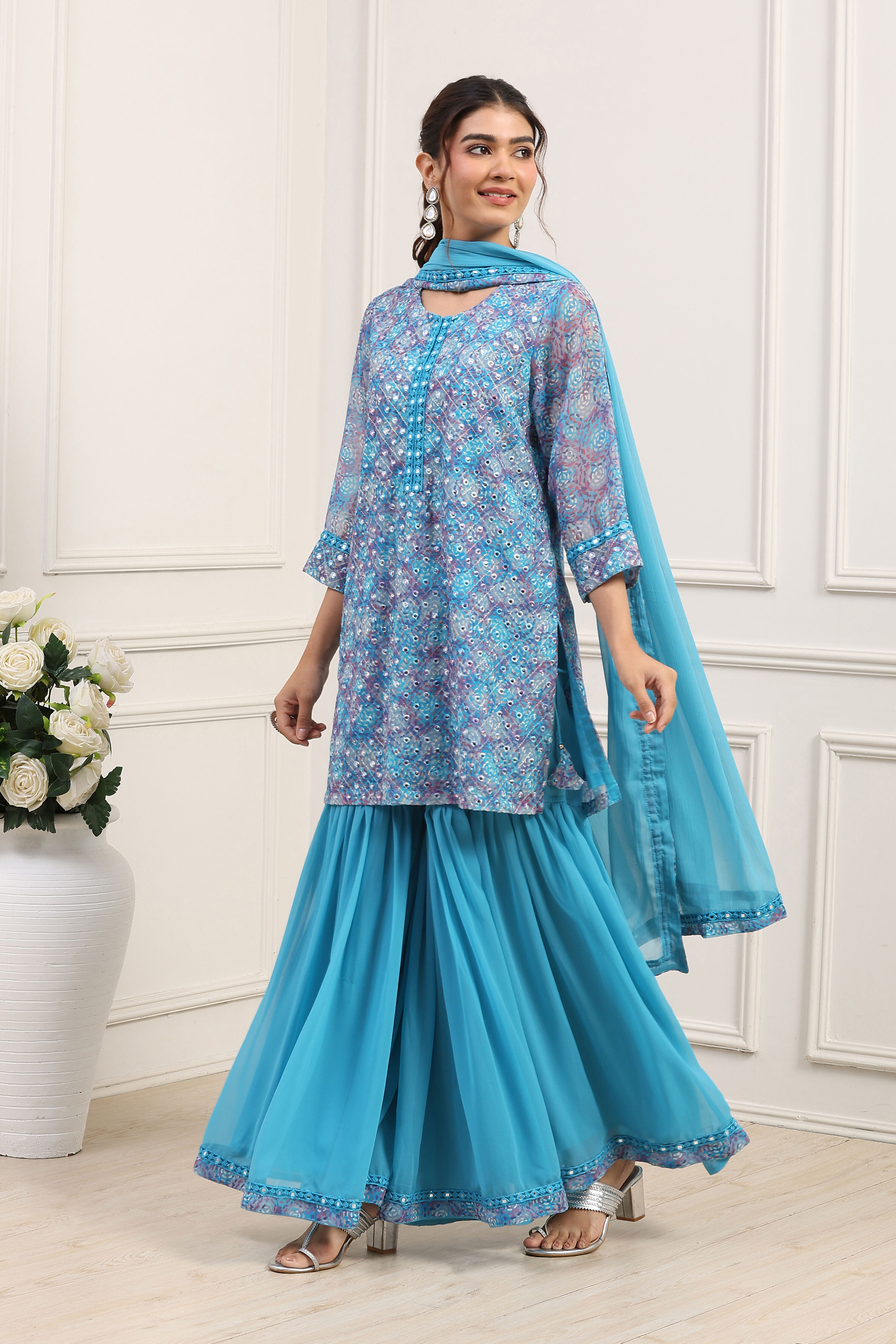 Turquoise Polyester Straight Suit Set image number 3
