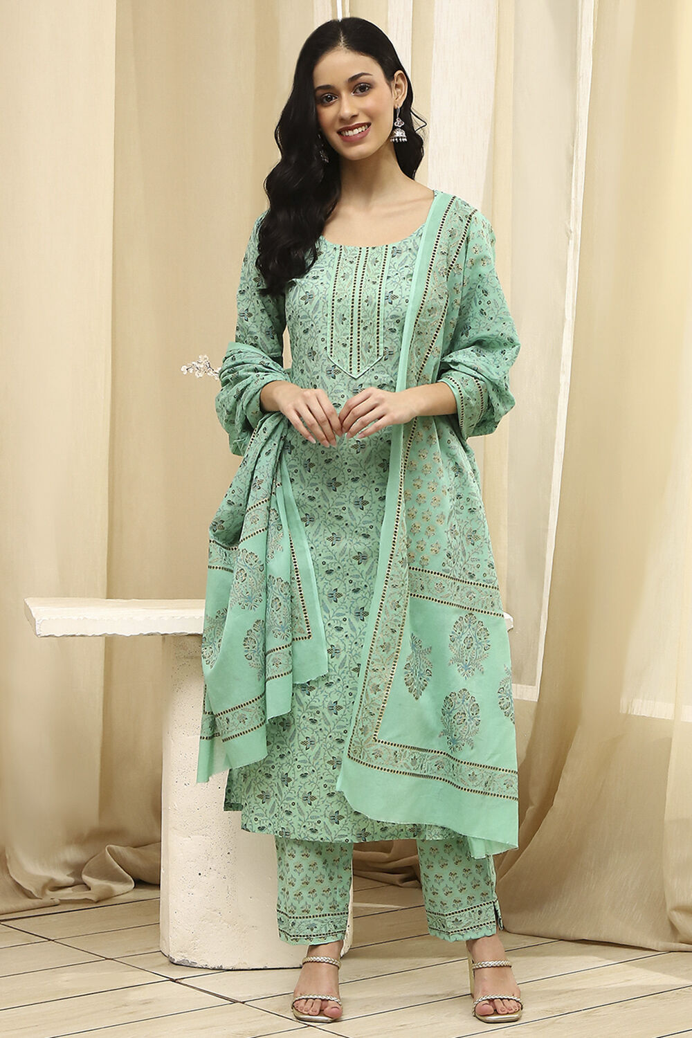 Green Cotton Screen Print Unstitched Suit Set image number 1