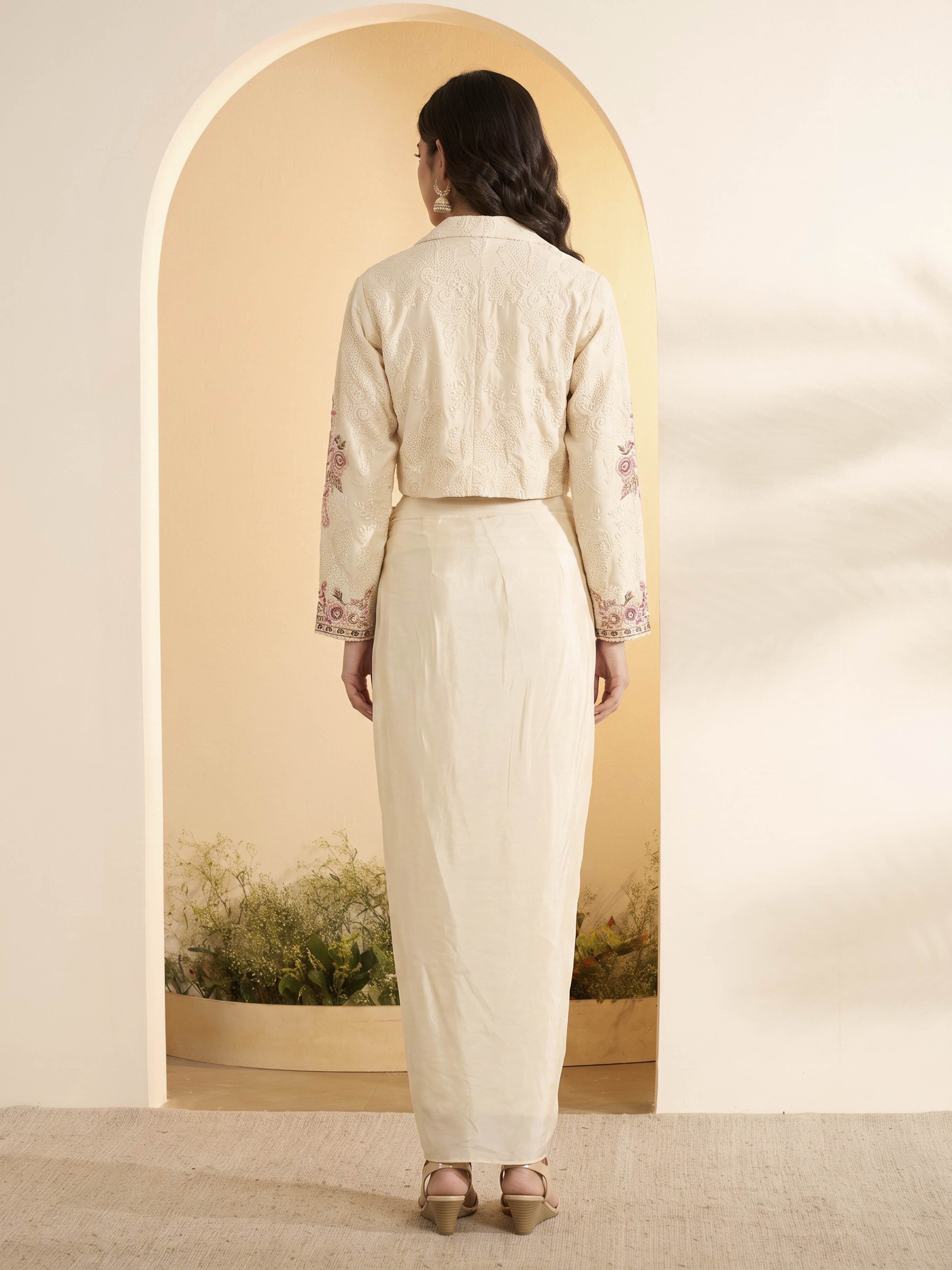 White Viscose Rayon Layered Fusion Set image number 4
