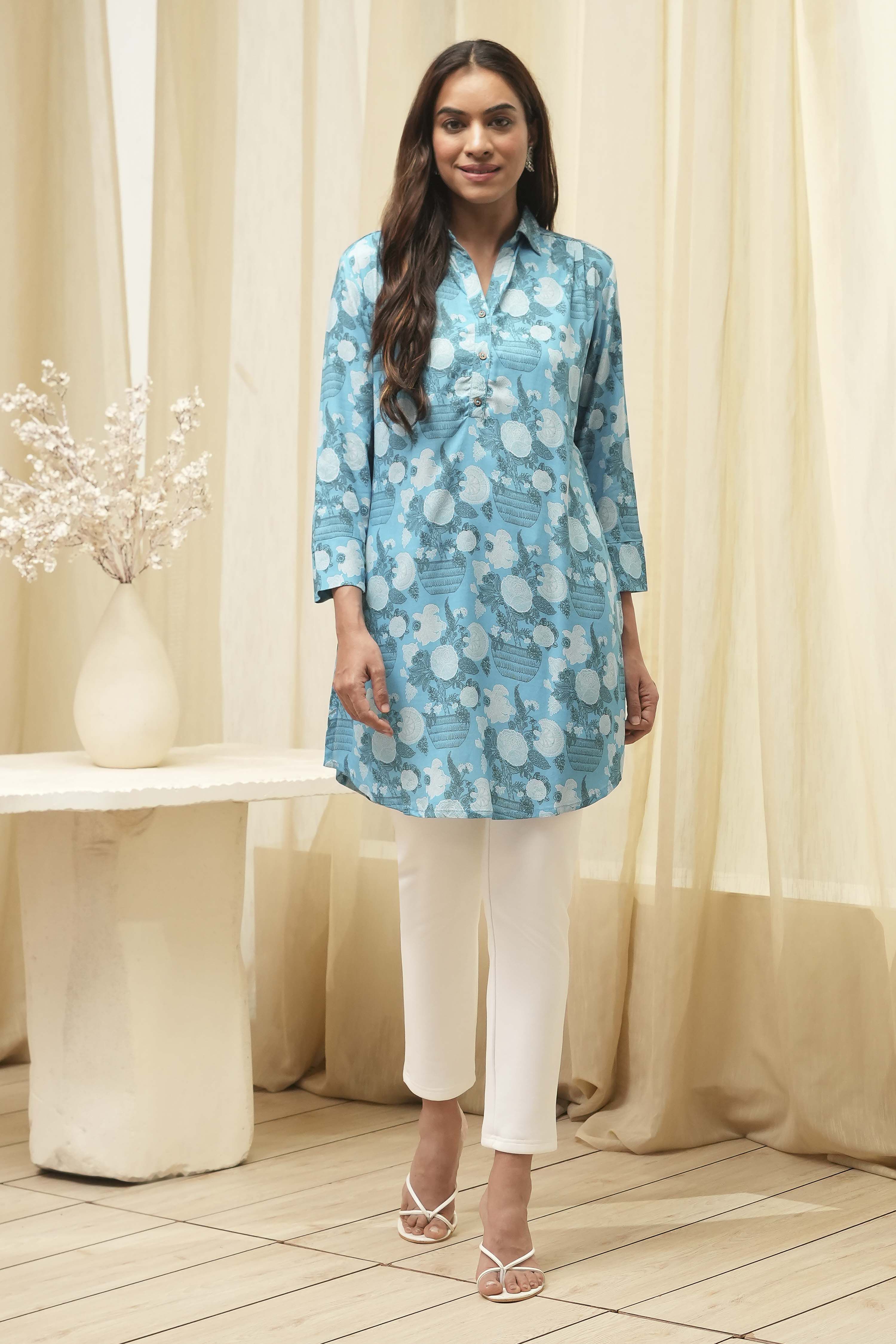 Blue Rayon Straight Printed Kurta image number 5