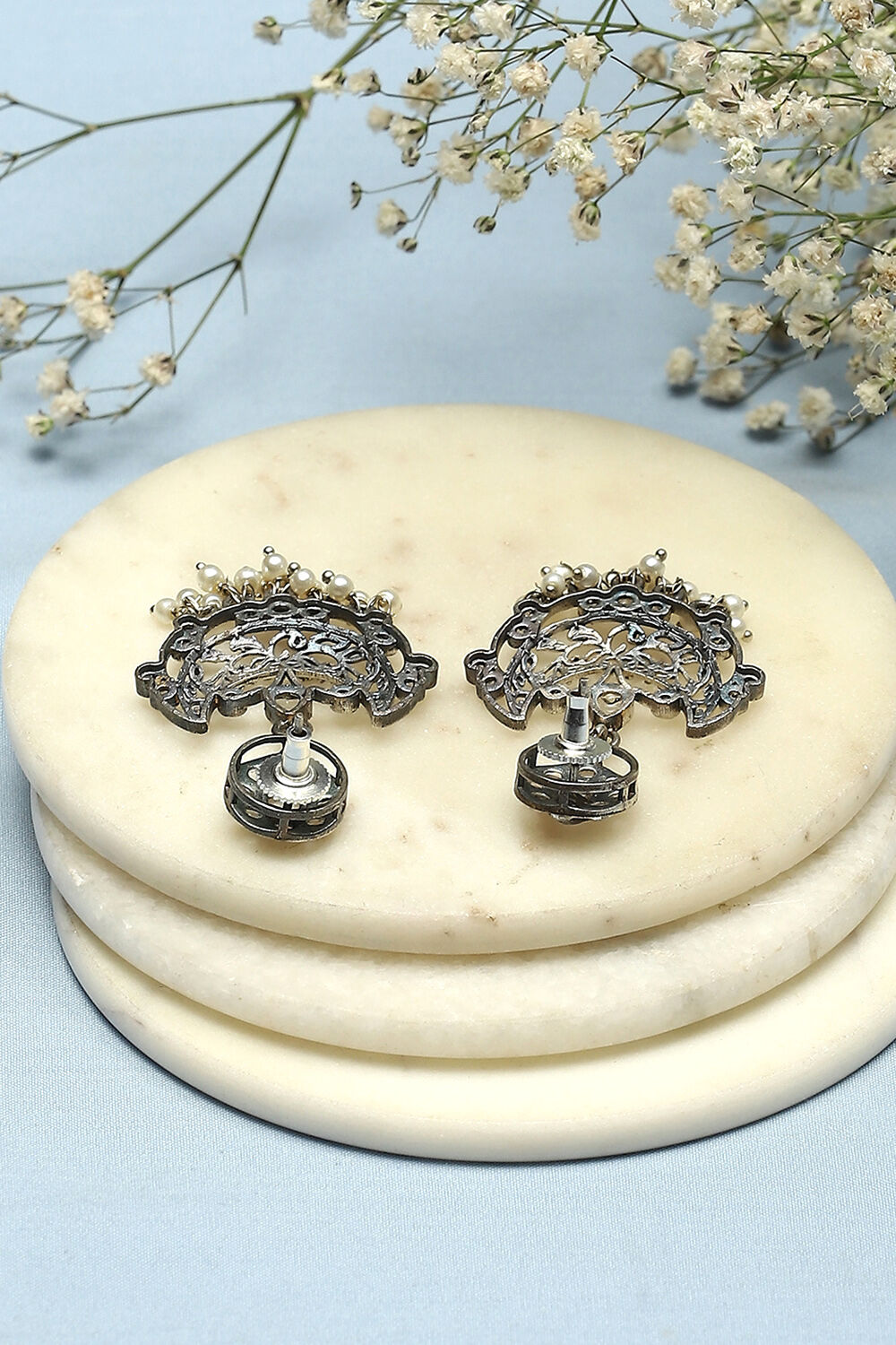 White Brass earrings image number 2