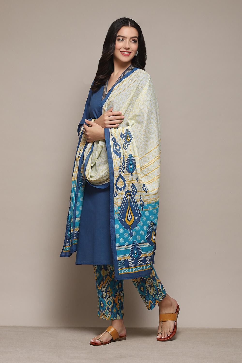 Coral Cotton Straight Kurta Pant Suit Set image number 4