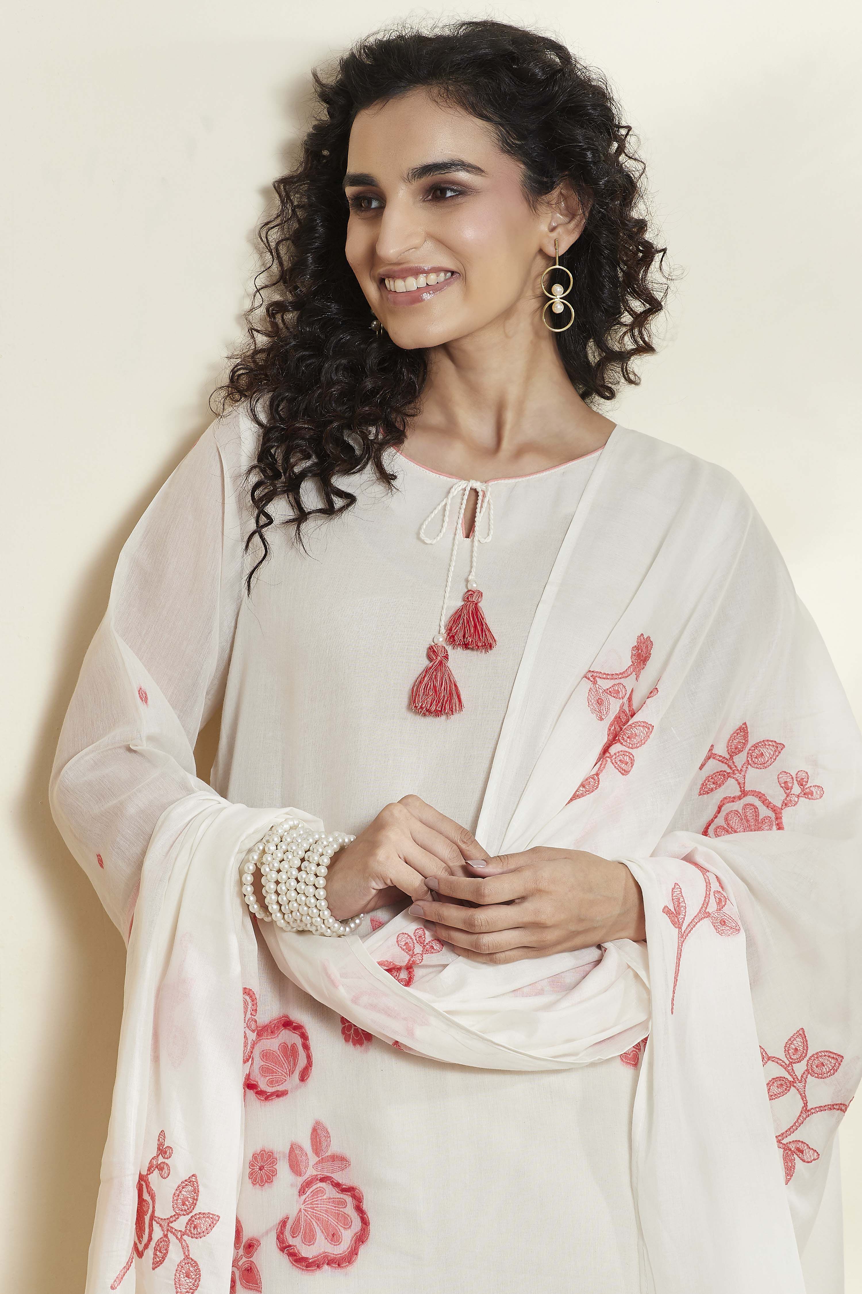 White & Red Viscose Rayon Floral Embroidered Kurta Set image number 1