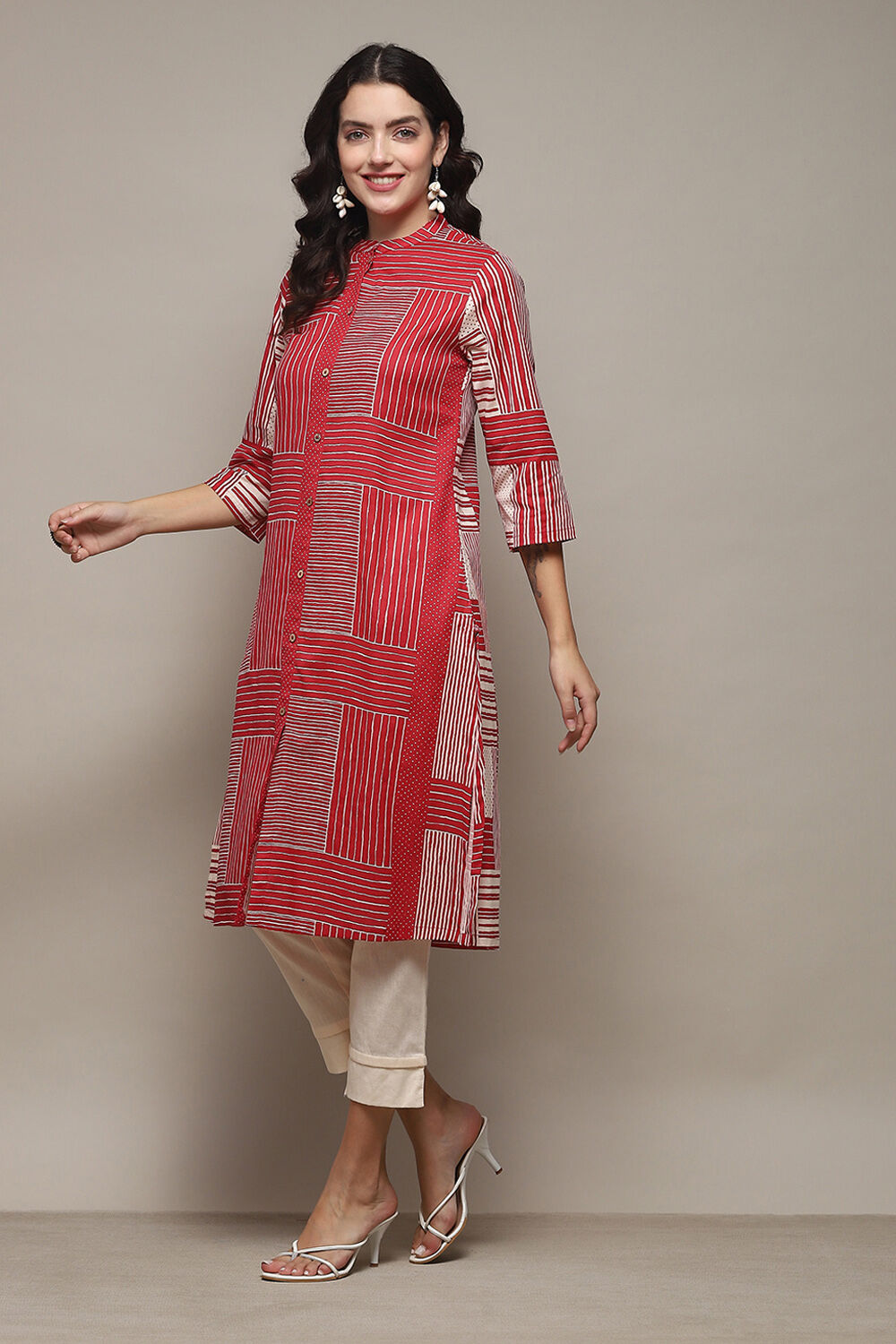 Blue Cotton Flax Narrow Kurta Pant Suit Set image number 3