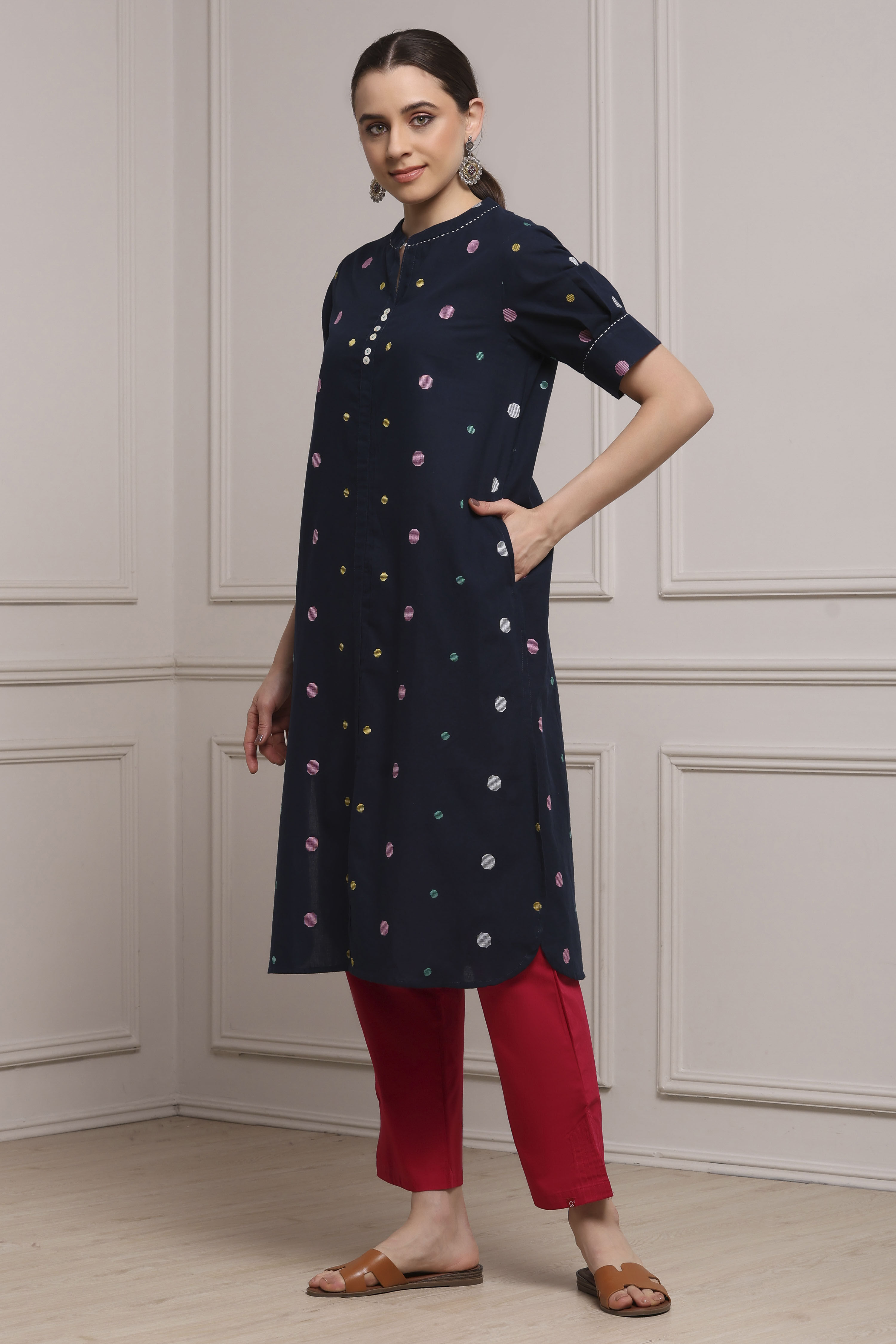Navy Blue Cotton Printed Straight Kurta image number 2