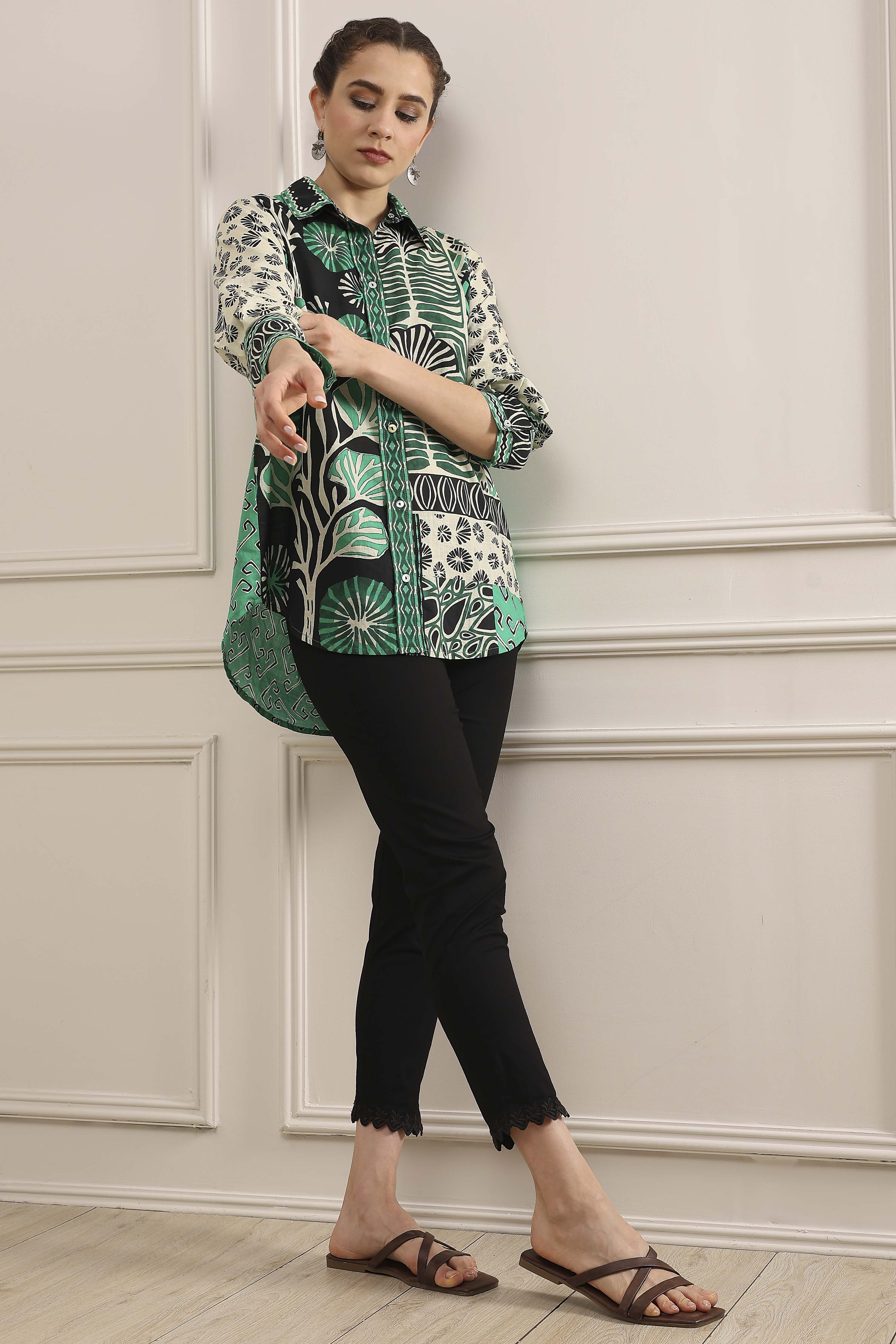 Black Cotton Printed Straight Shirt image number 0