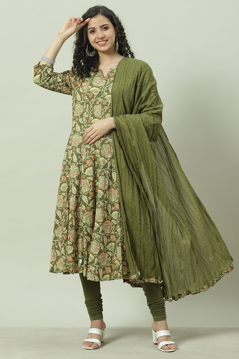 Green Cotton Kalidar Kurta Churidar Suit Set image number 0
