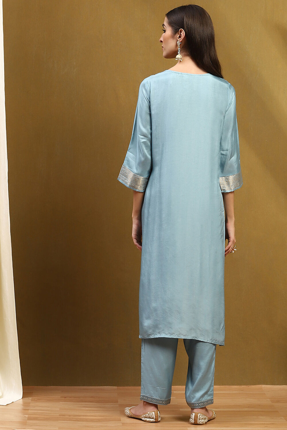 Blue Viscose Blend Yarn Dyed Straight Suit Set image number 4