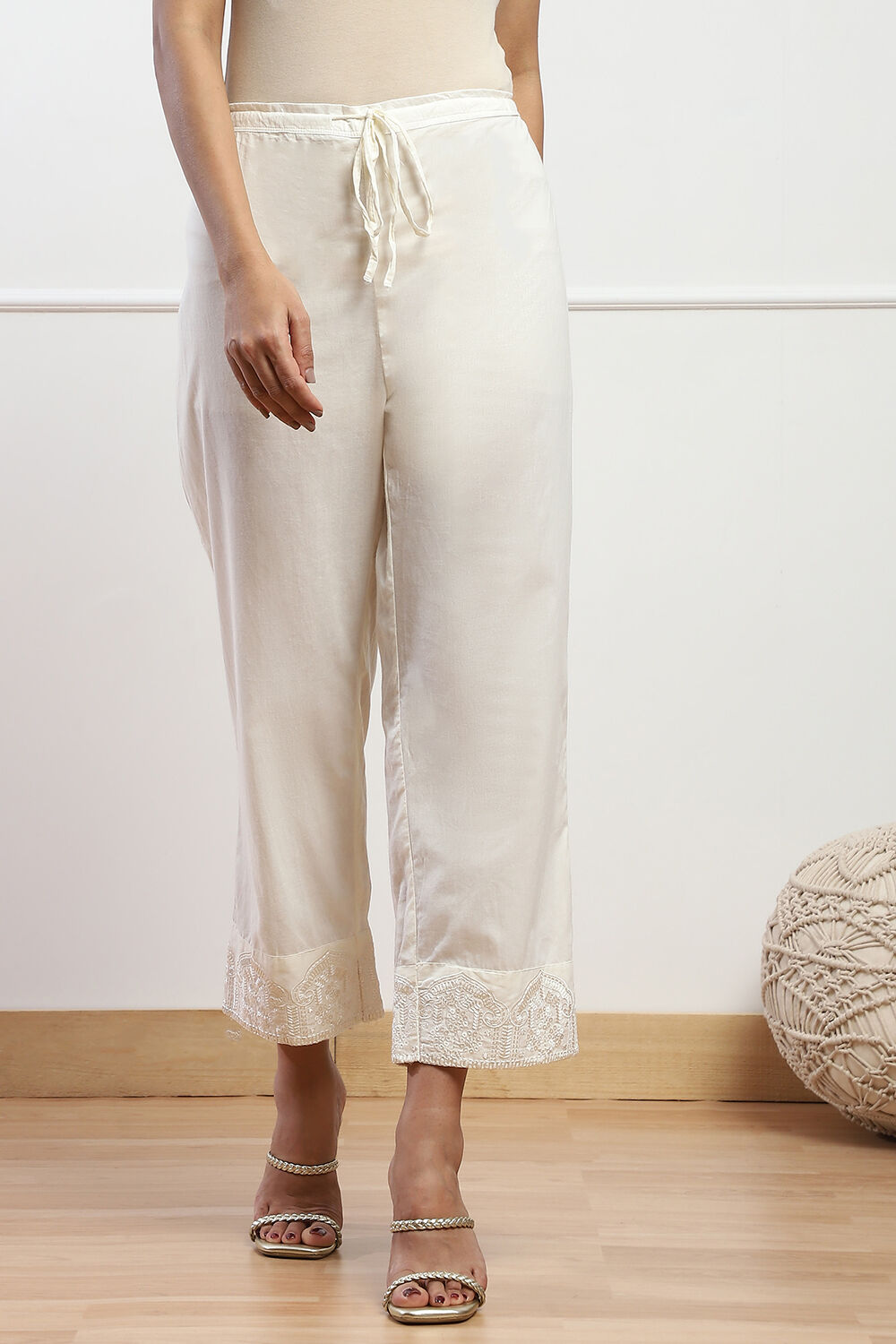 Off White Cotton Regular Solid Palazzo image number 4