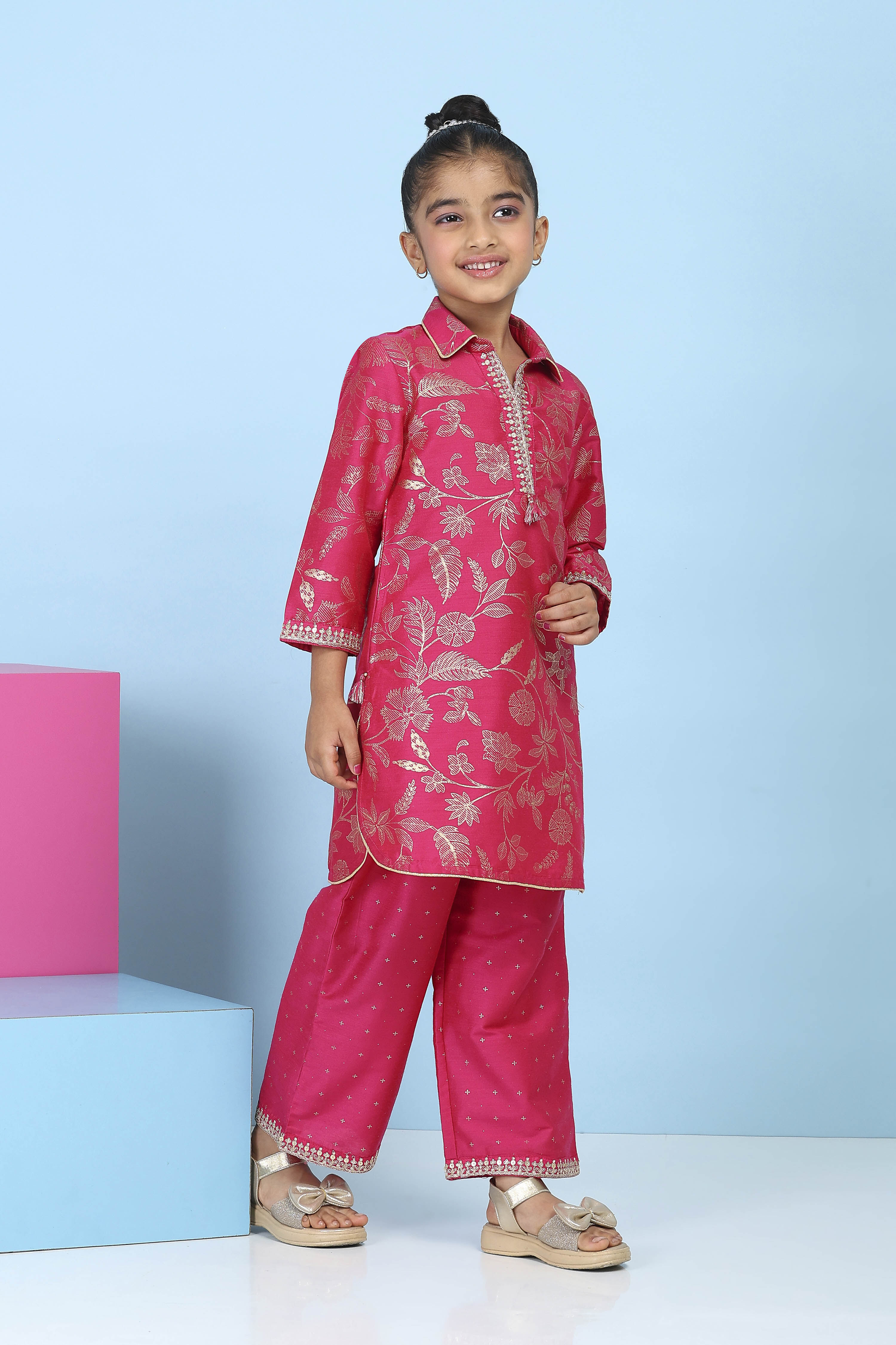 Red Poly Viscose Printed Straight Suit Set image number 5