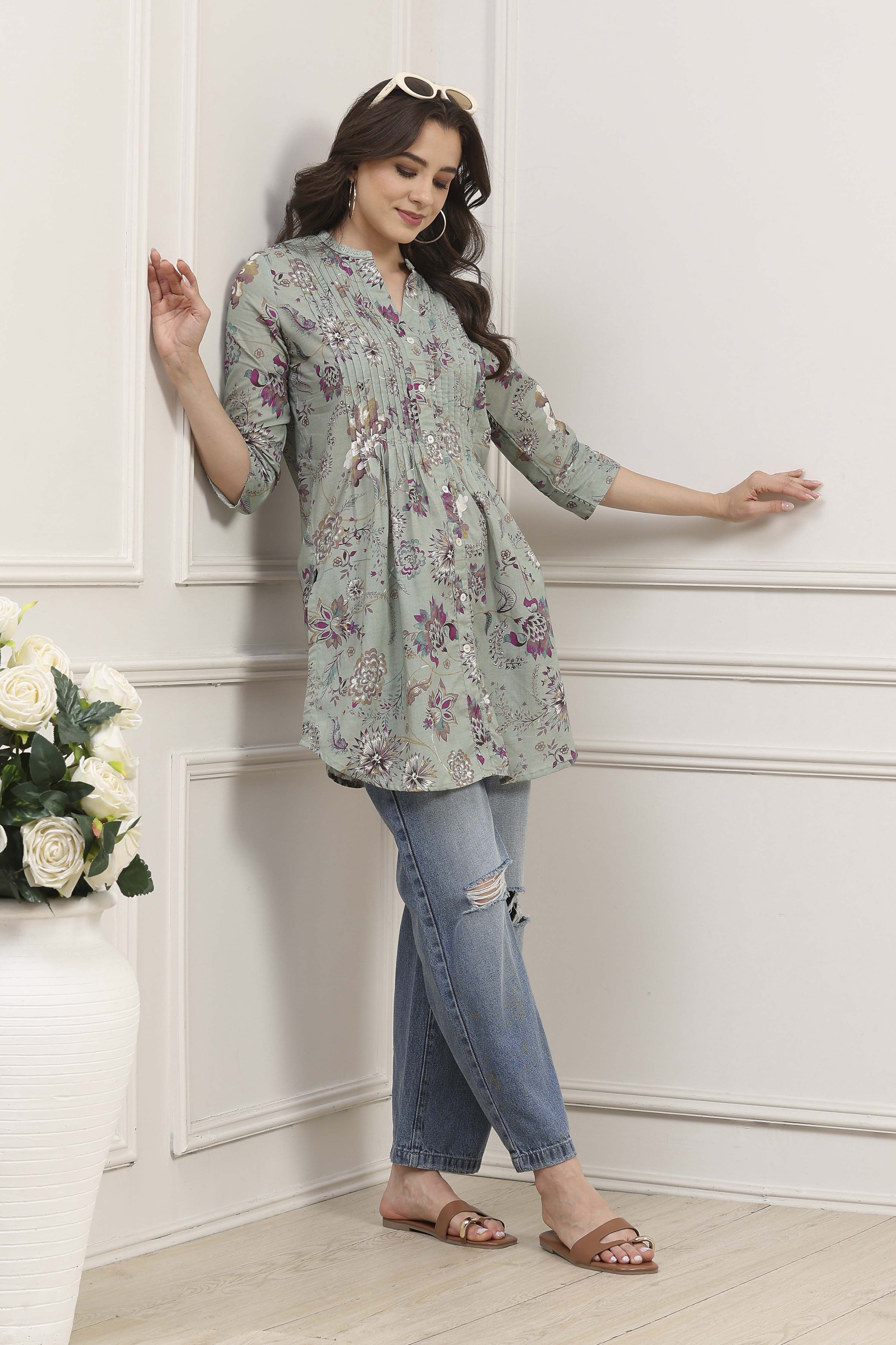 Green Cotton Printed Straight Kurti image number 6