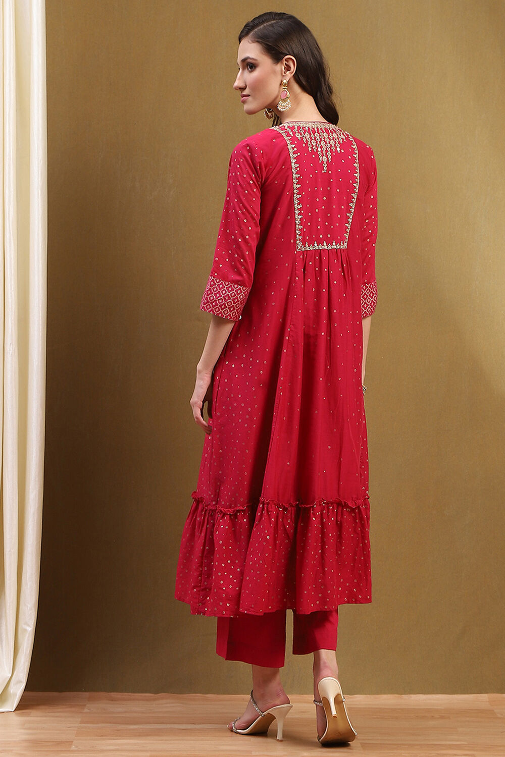 Green Cotton Printed Festive Gathered Suit Set image number 4