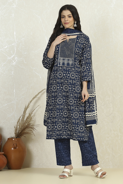 Red Cotton Printed Embroidered Unstitched Suit Set image number 7