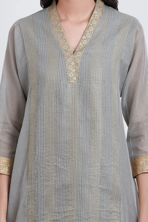Grey Poly Cotton Flared Yarndyed Kurta image number 1