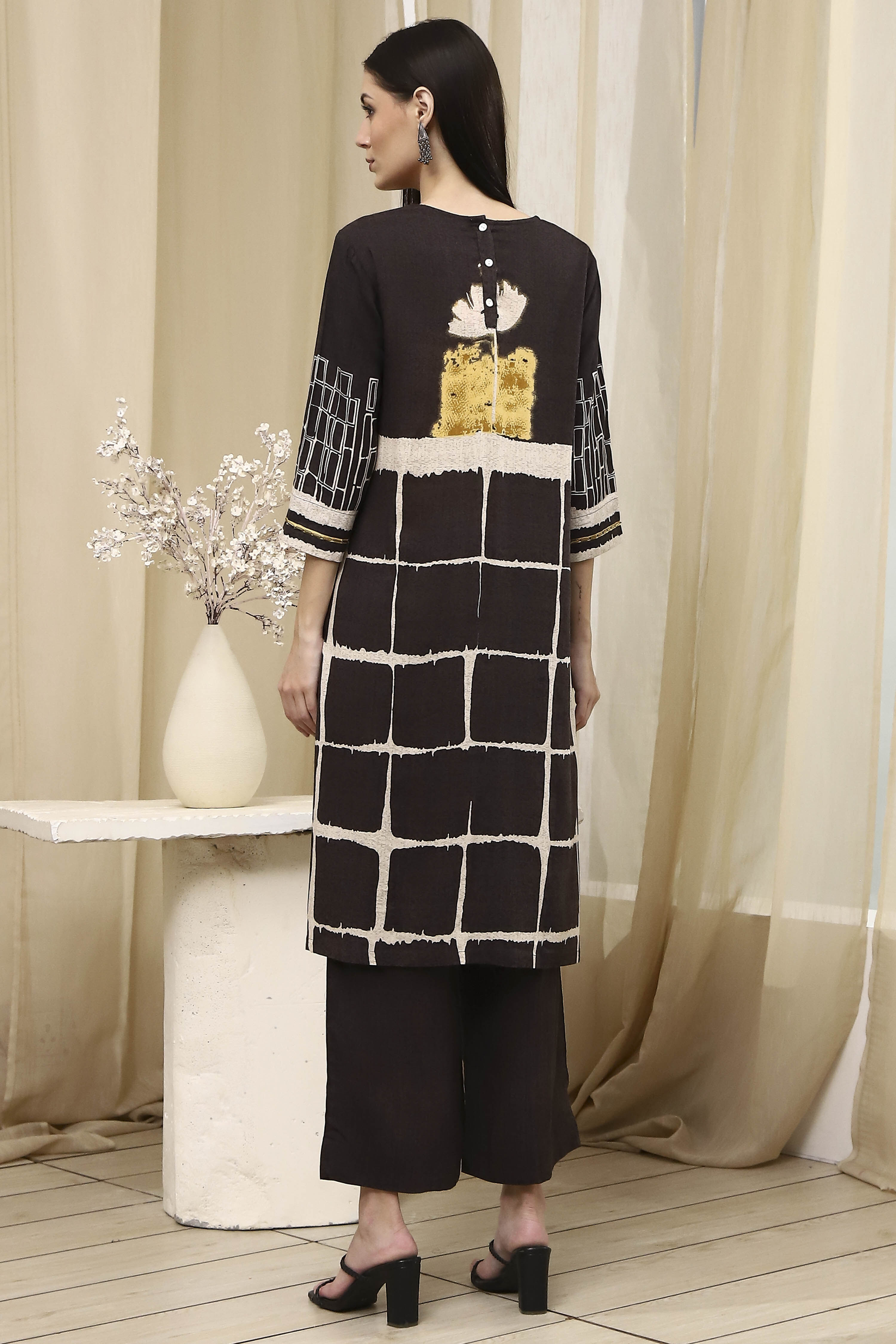 Coffee Brown Printed Straight Kurta Set image number 4