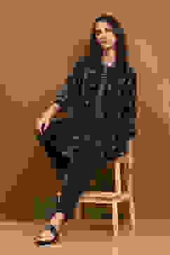 Black Floral Printed Gathered Short Kurta image number 0