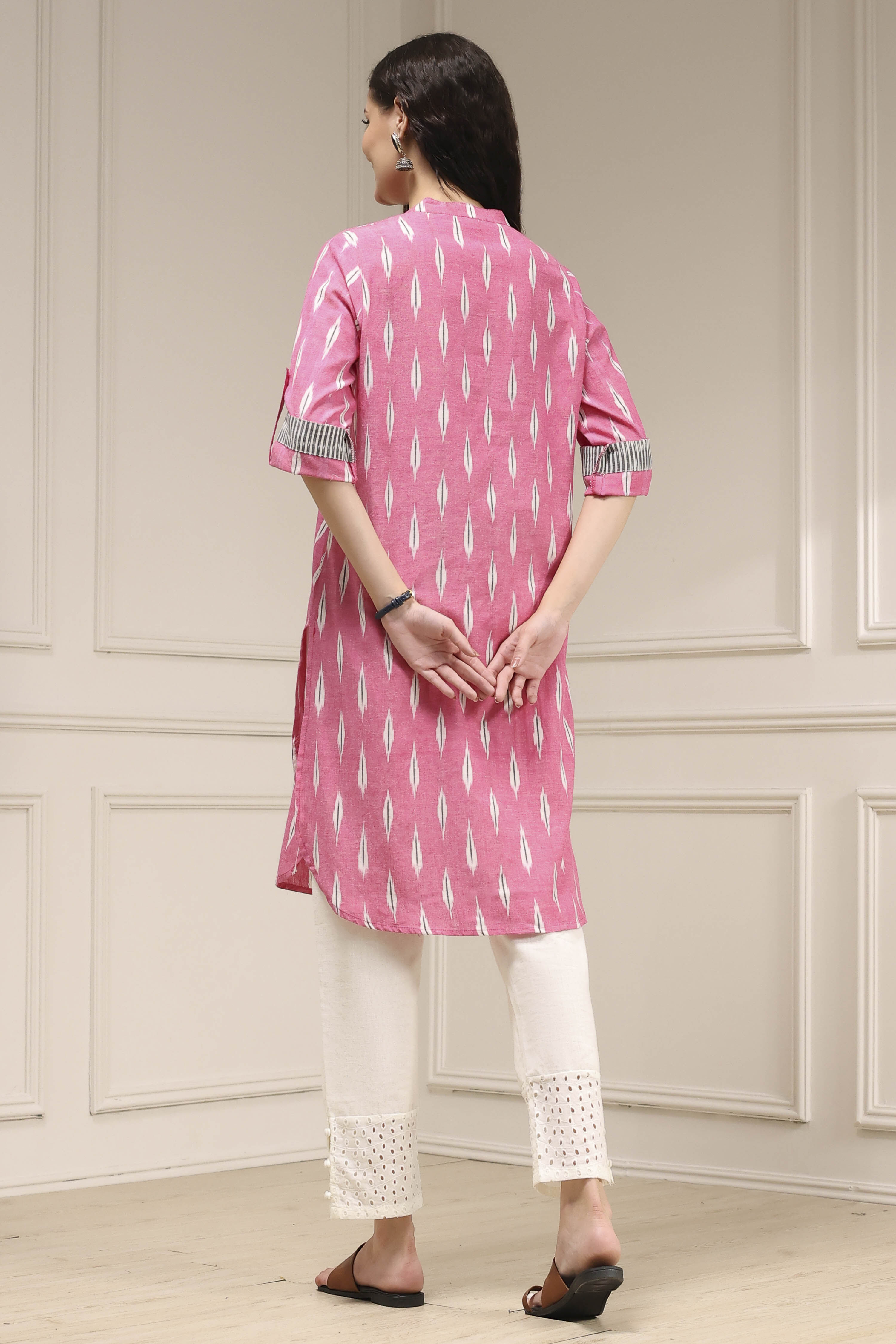 Pink Cotton Ikat Straight Kurta image number 3