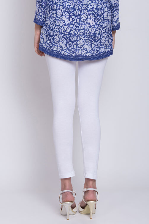Off White Cotton Lycra Leggings image number 3