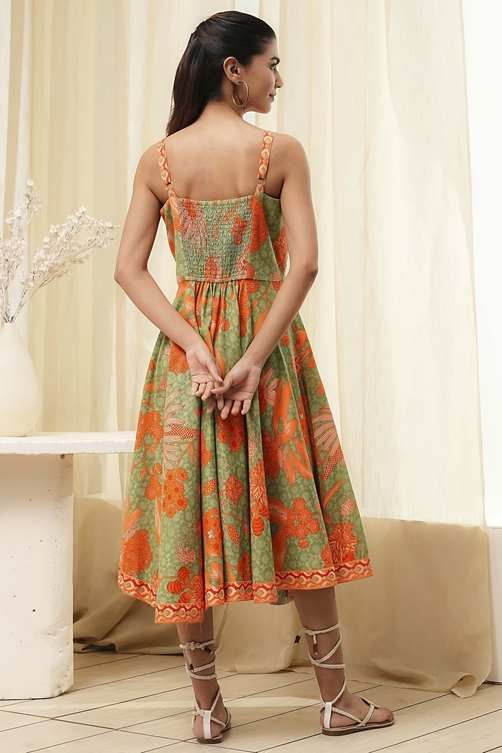 Green Cotton Blend Floral Printed Flared Dress image number 3