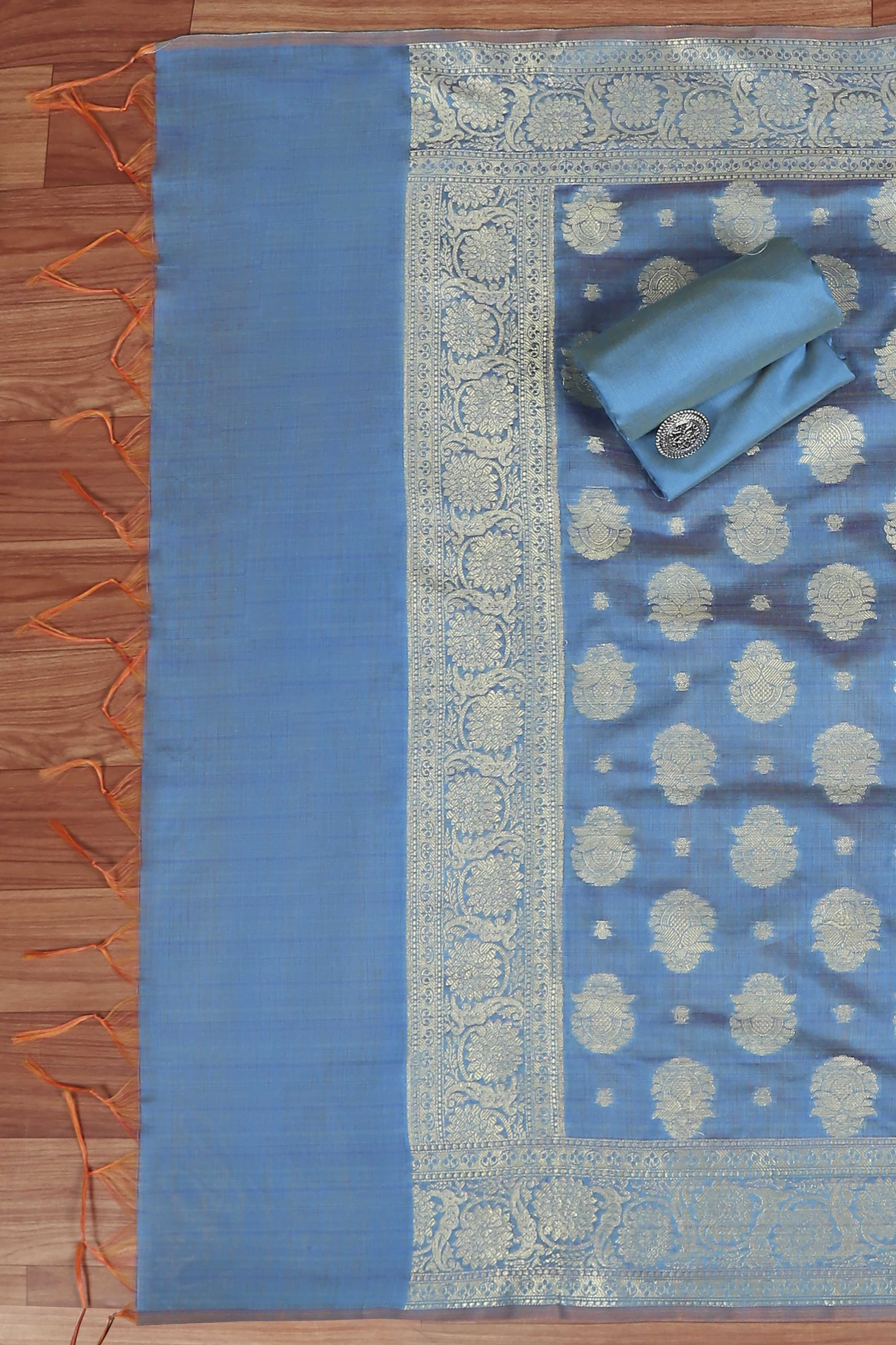 Blue  Unstitched Suit Set image number 3