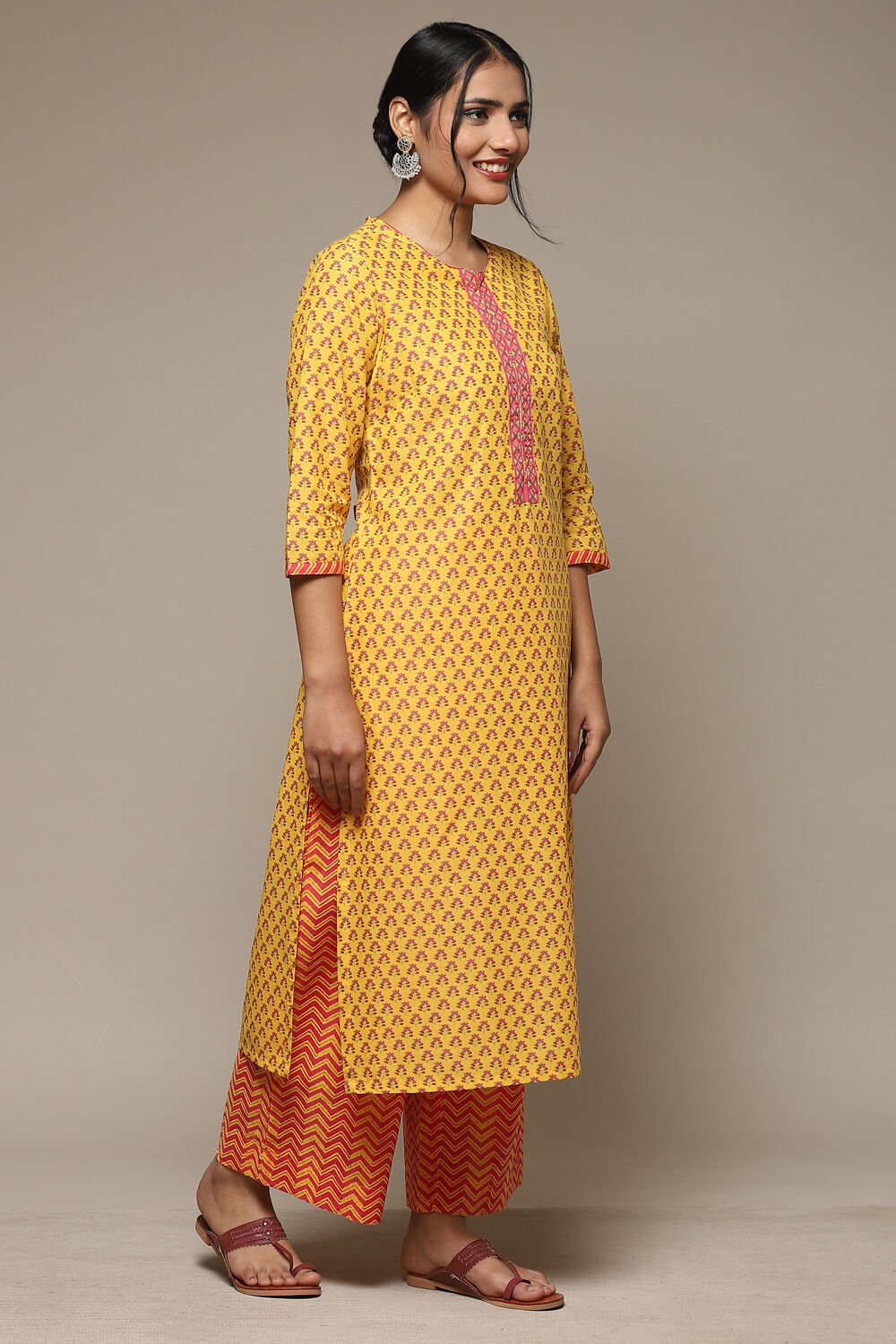 Off White Cotton Straight Kurta Palazzo Suit Set image number 5