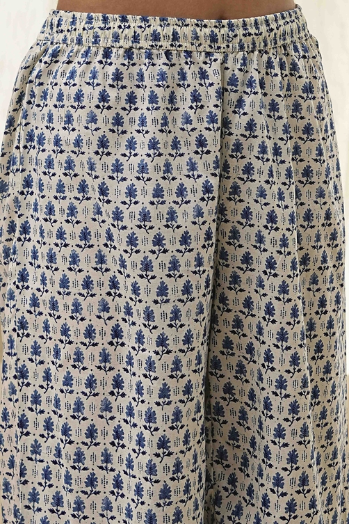 Off-White Cotton Printed Straight Suit Set image number 2