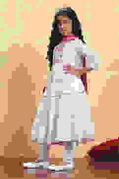 White Cotton Tiered Solid Suit Set image number 3