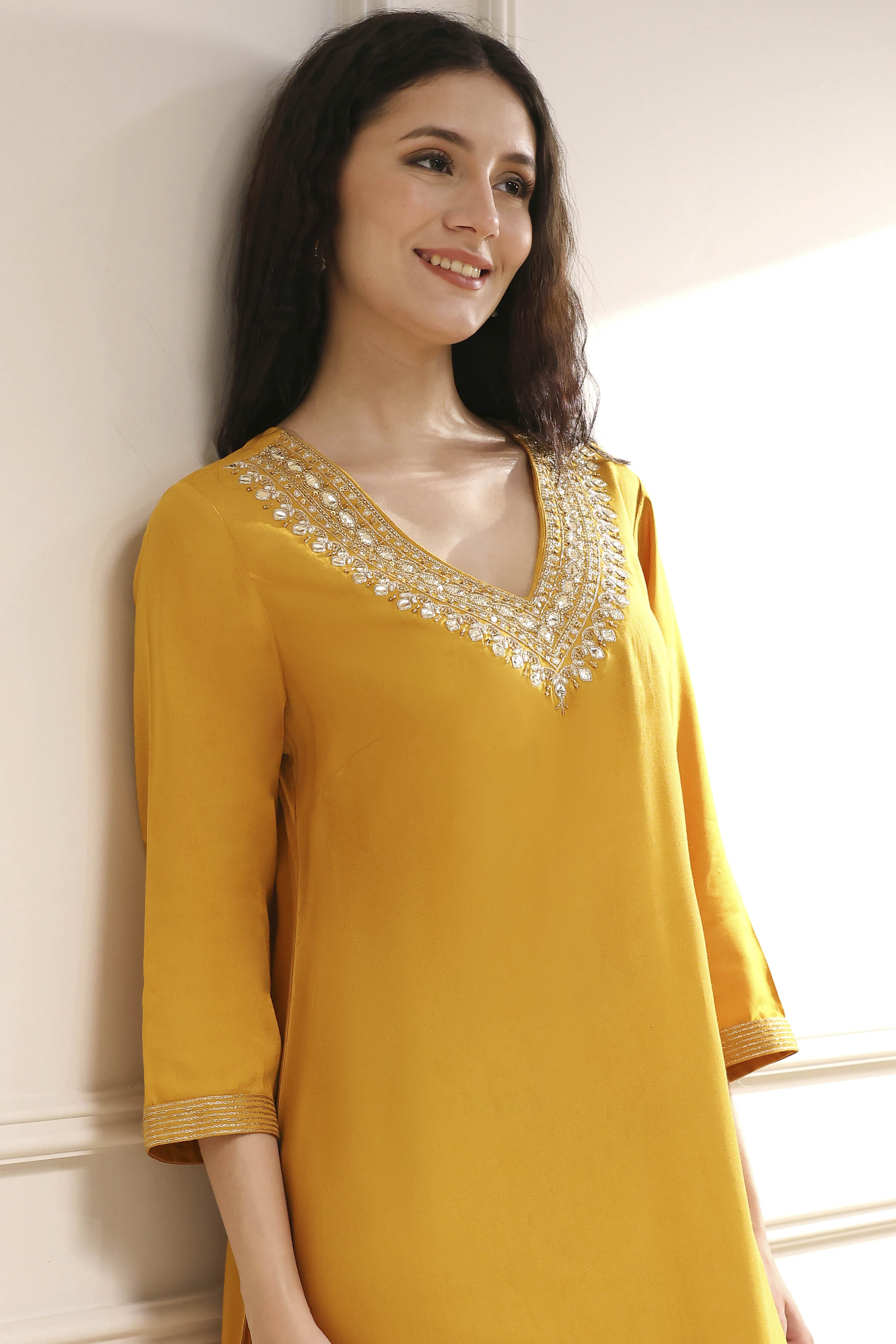 Yellow Solid Straight Kurta image number 1