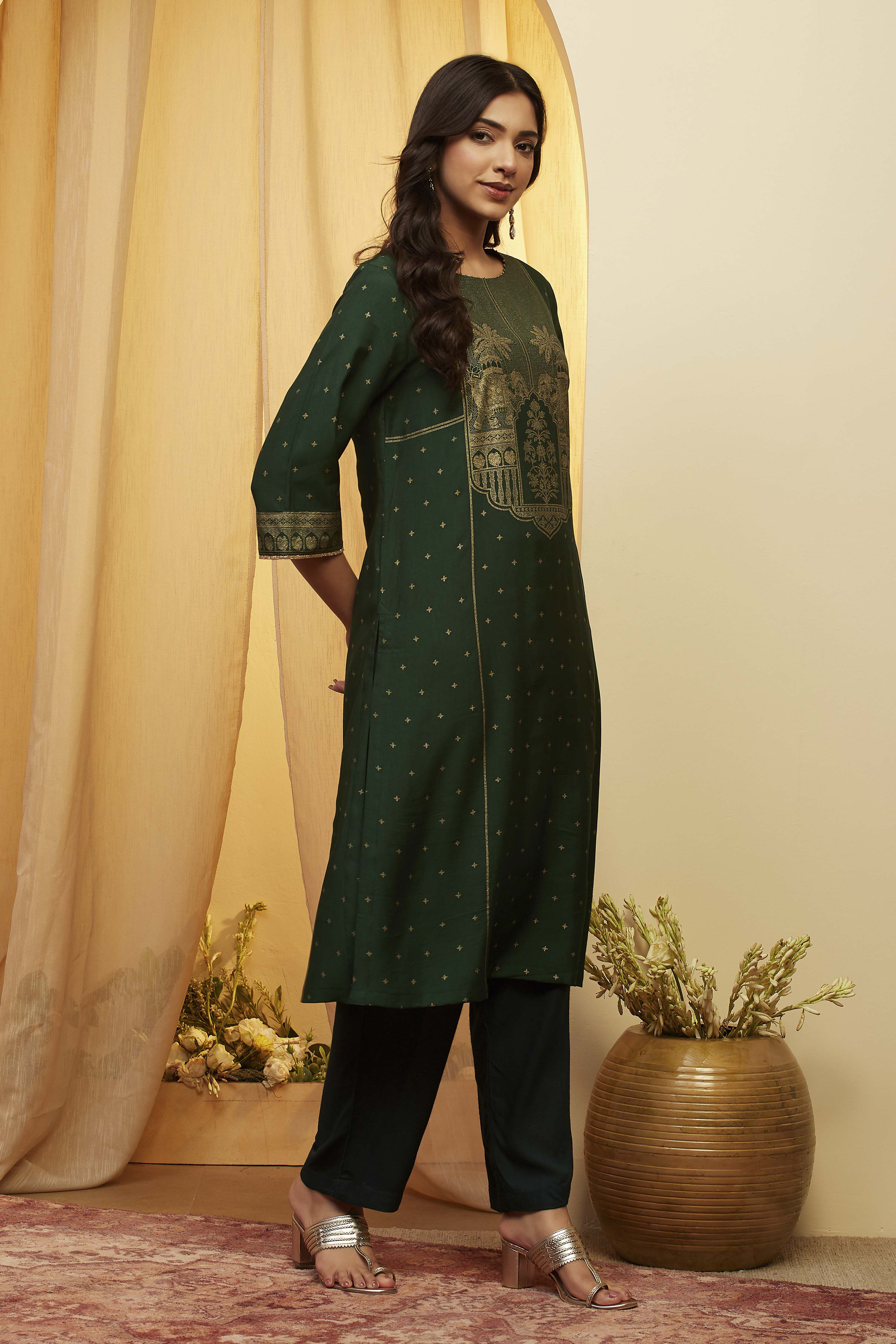Green Viscose Blend Straight Kurta image number 3