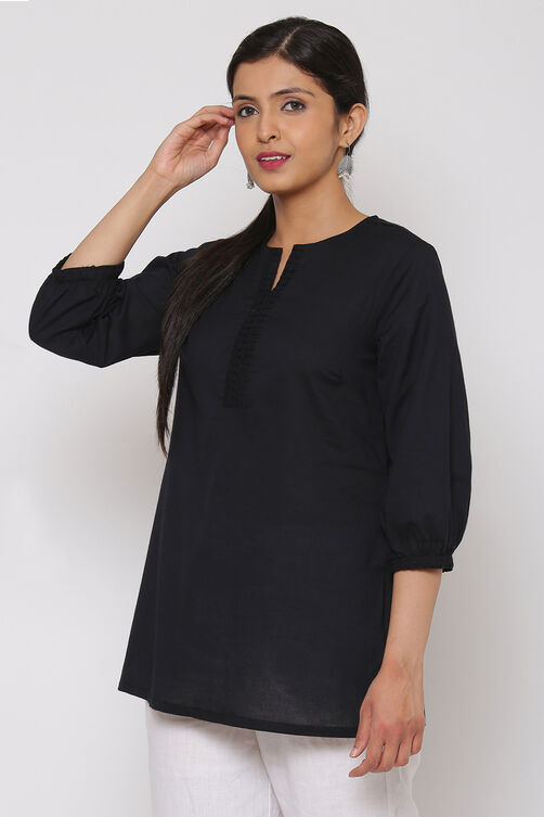 Sky Blue Cotton Short Solid Kurti image number 3