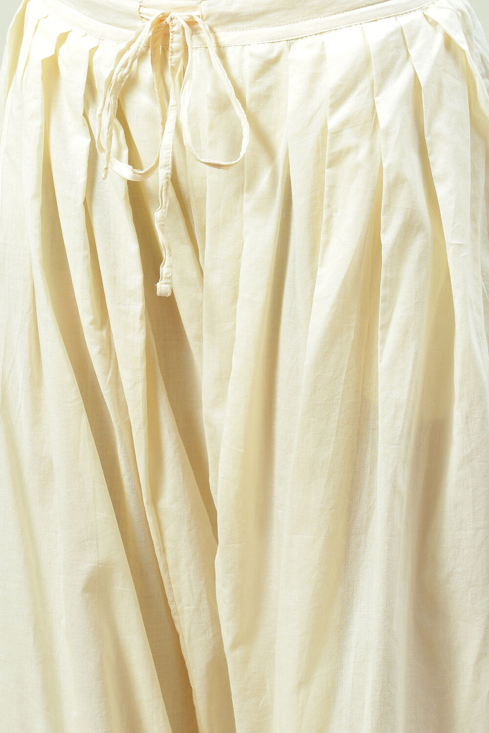 Black and Off White Straight Kurta Salwar Pant Suit Set image number 2