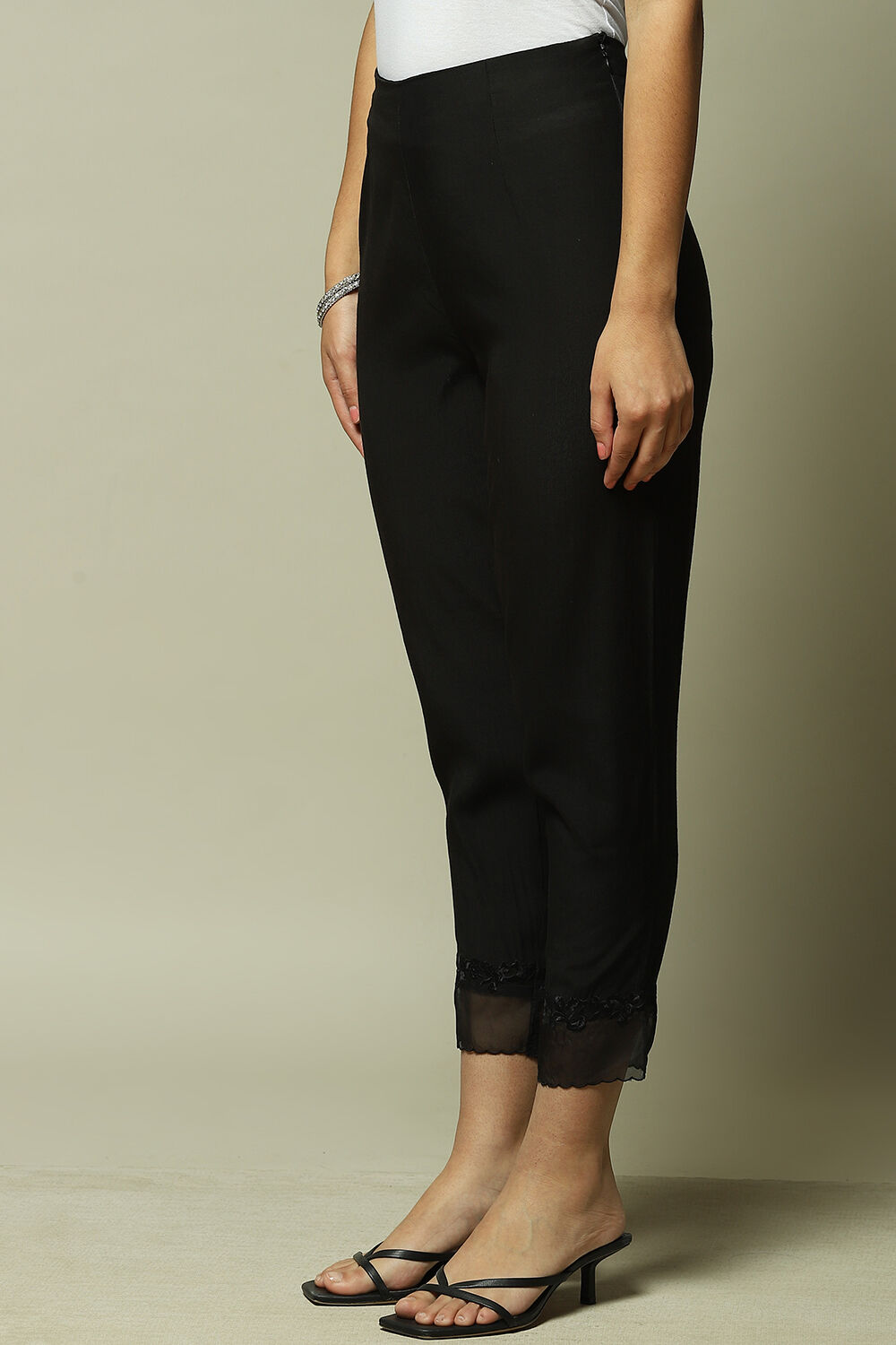 Black Cotton Blend Yarndyed Pants image number 3