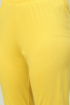 Yellow Straight Kurta Churidar Suit Set image number 2