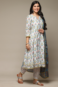 White Cotton Blend Gathered Kurta Suit Set image number 6