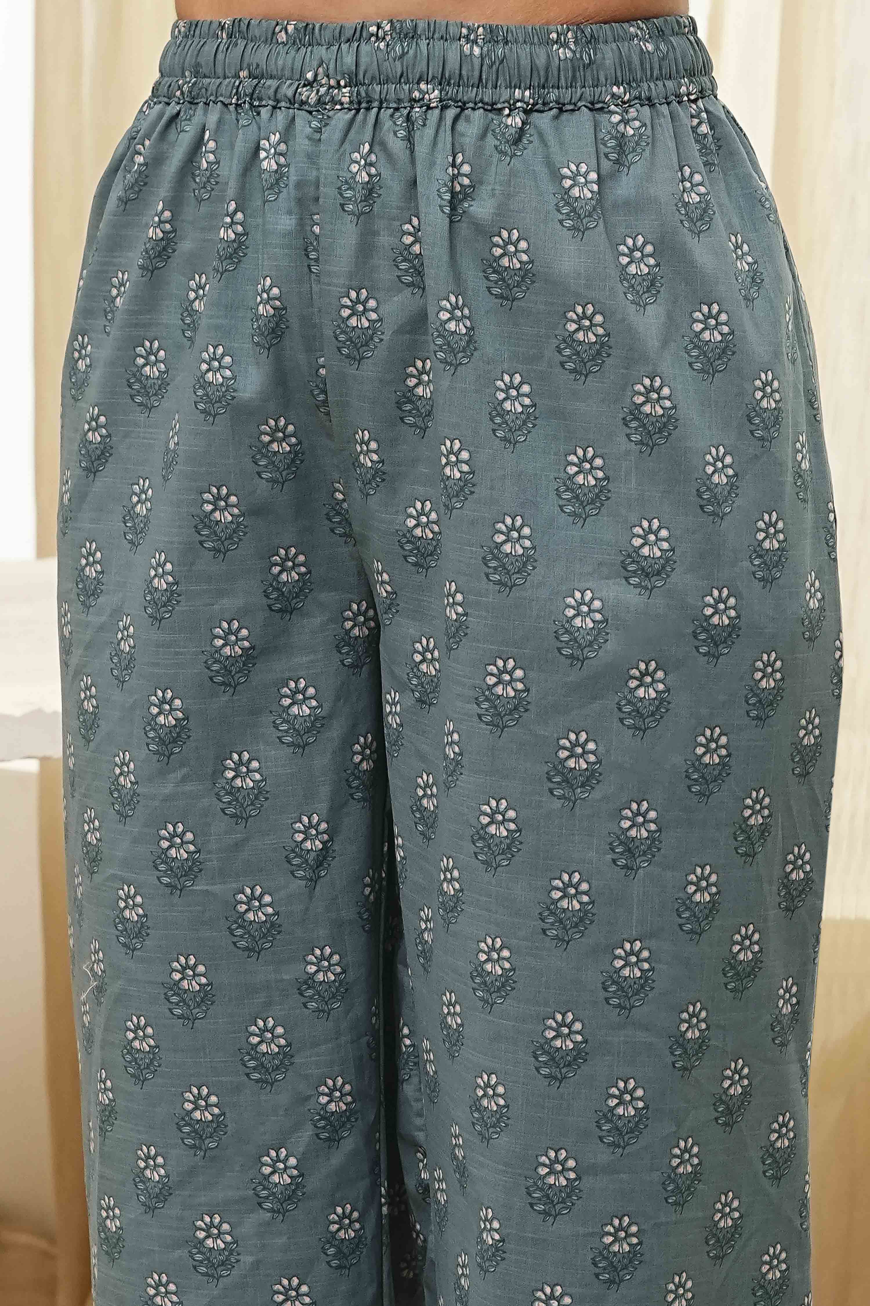 Green Cotton Printed Straight Suit Set image number 2