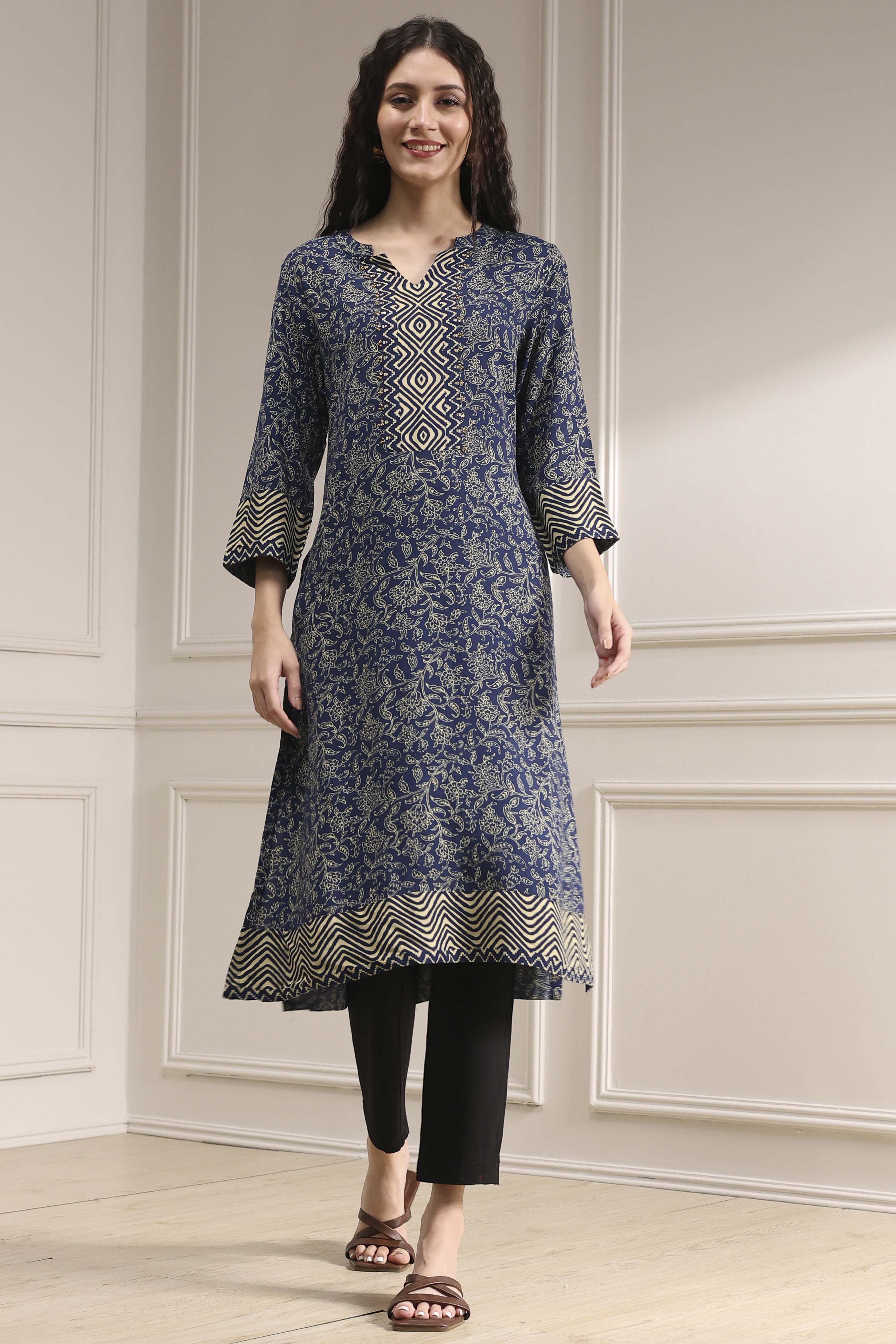 Blue Printed Straight Kurta image number 5