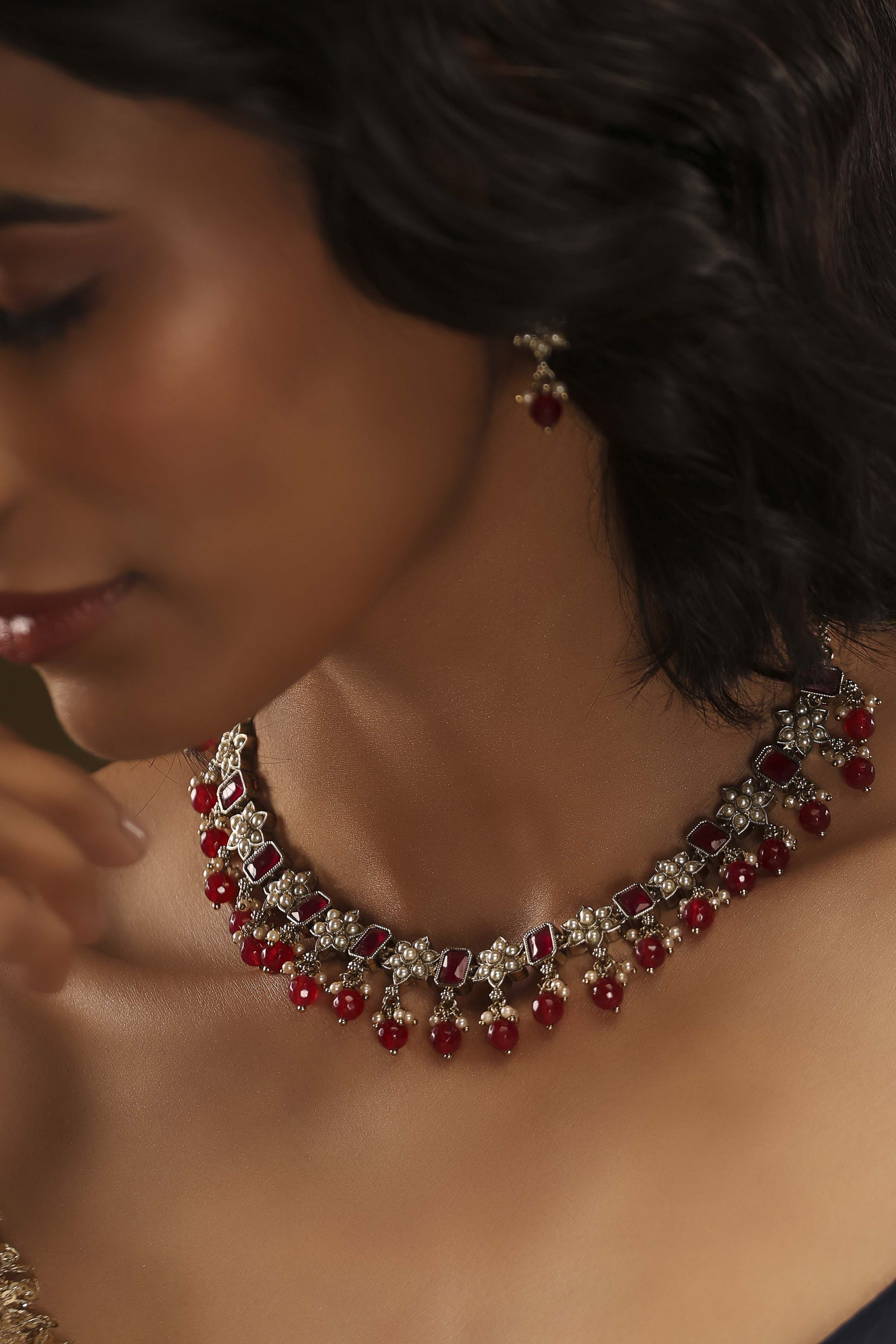 Red Brass Necklace Set image number 0