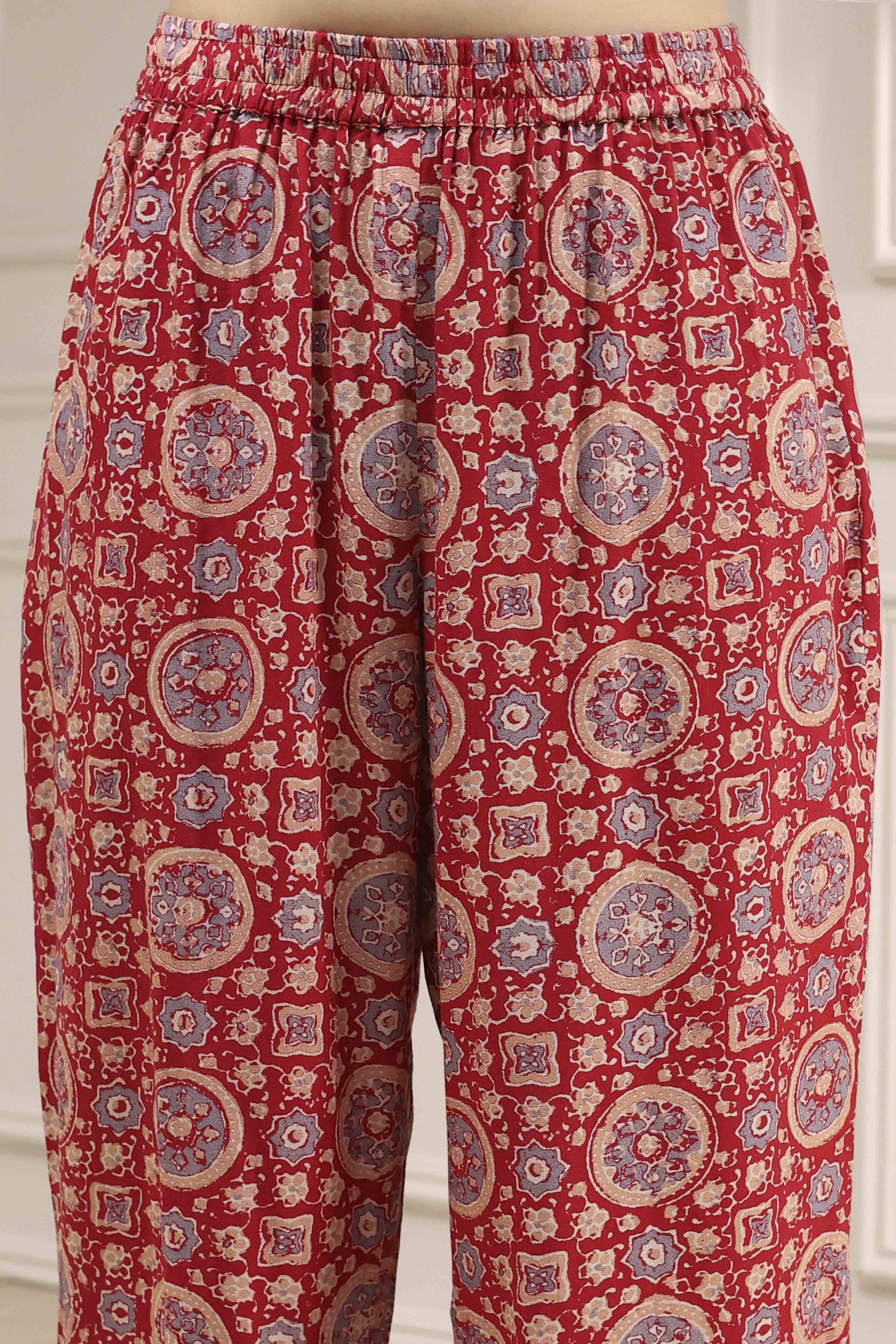 Red Satin Solid Kaftan-Style Kurta Set image number 2