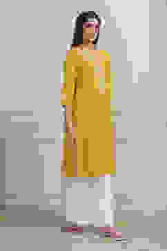 Yellow Cotton Solid Straight Kurta image number 4