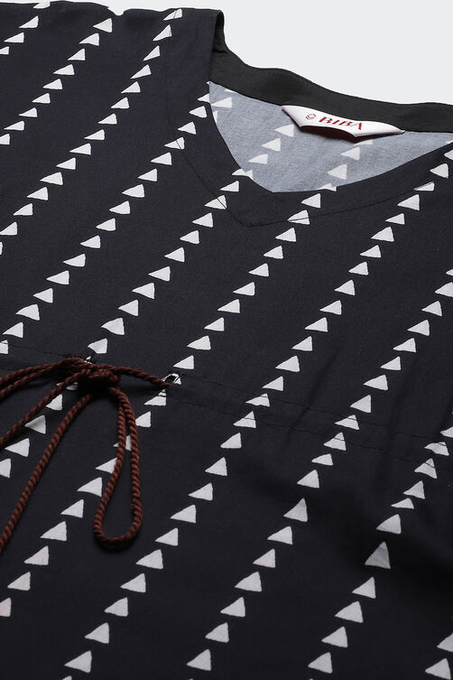 Black Straight Cotton Printed Sleepwear image number 1